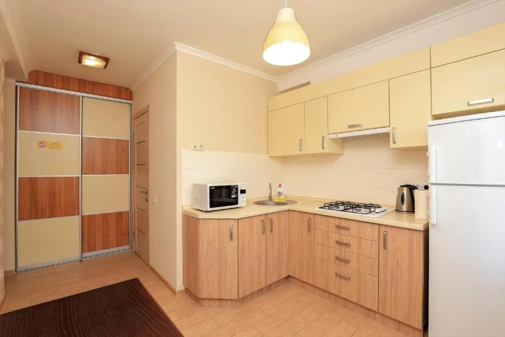 Apartment on Obolonskiy Prospect 16V