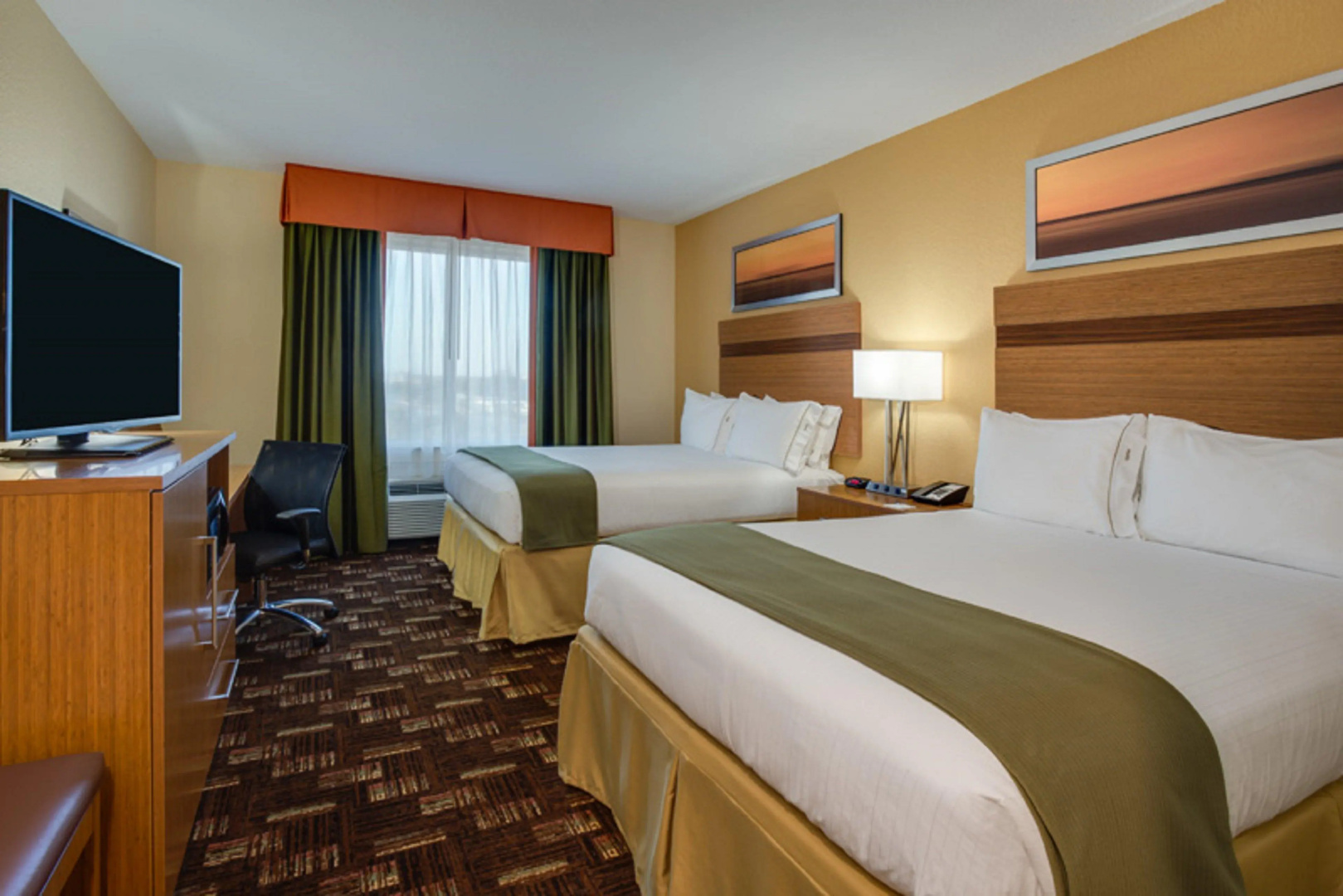Holiday Inn Express & Suites Fort Lauderdale Airport South by IHG