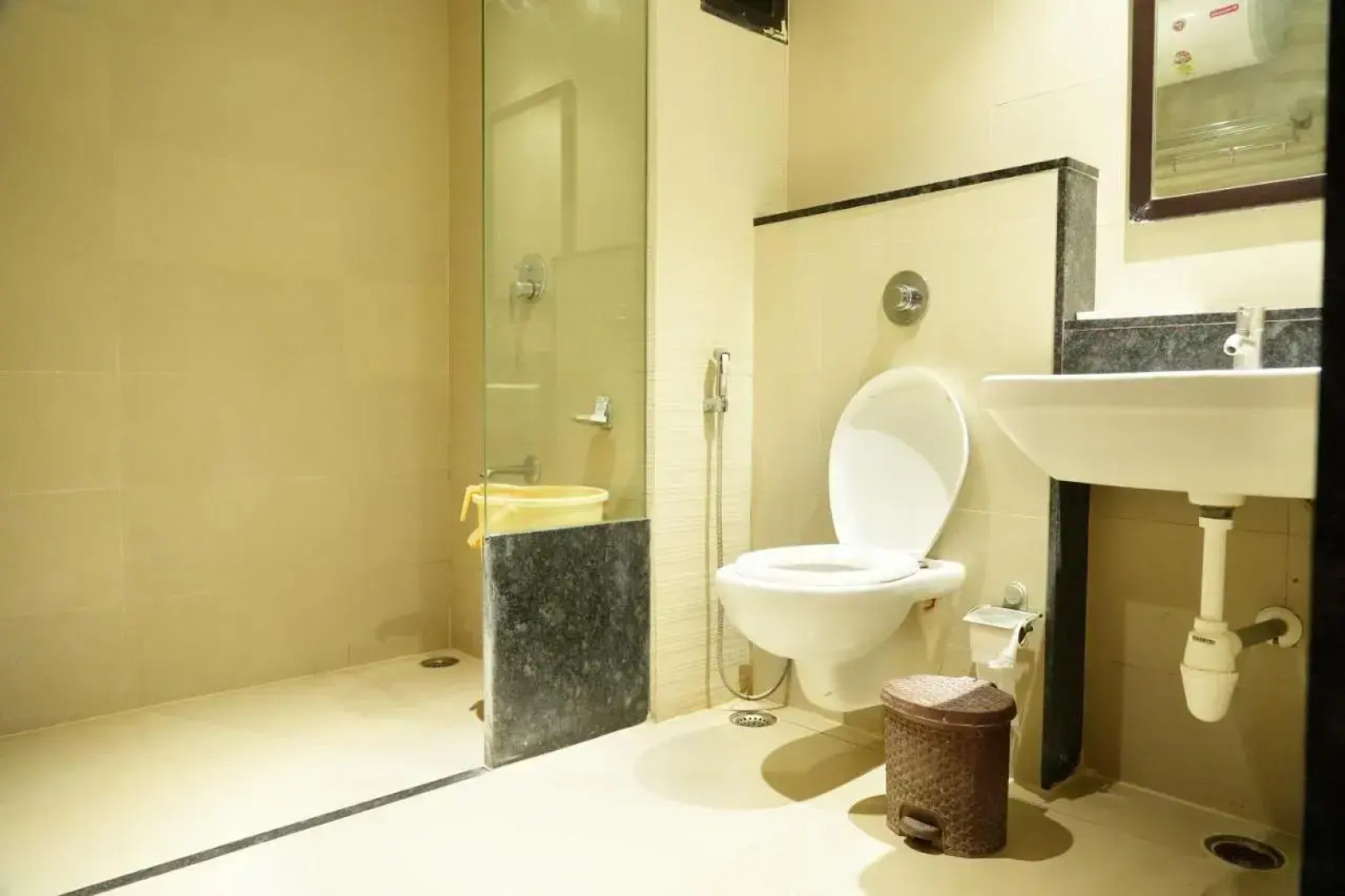 Lumbinis Grand Hotel