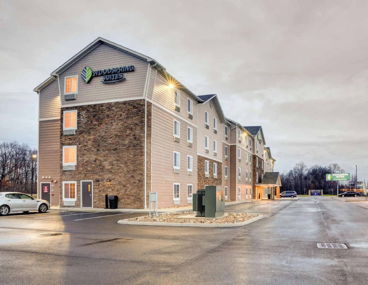 WoodSpring Suites Columbus NE I-270 Airport