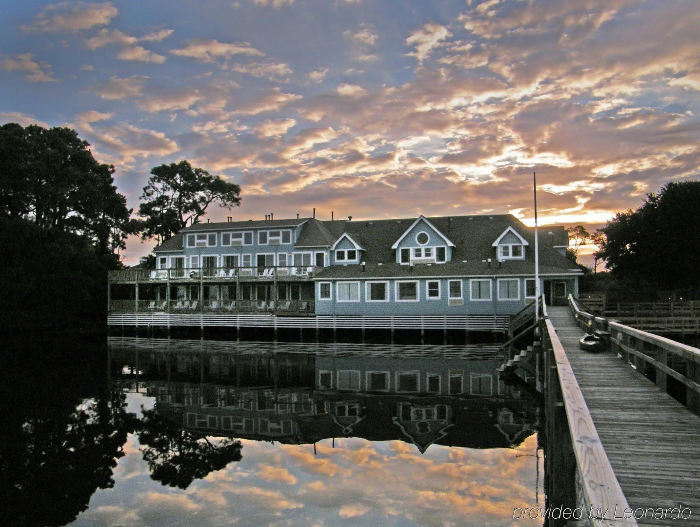 The Inn At Corolla Light