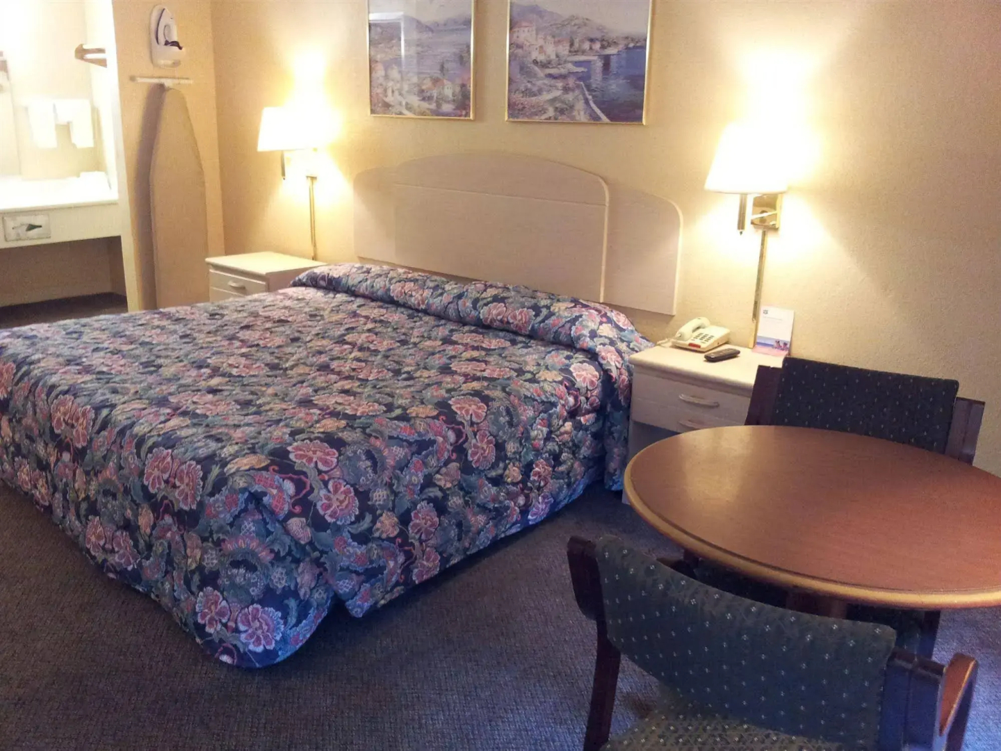 Regency Inn