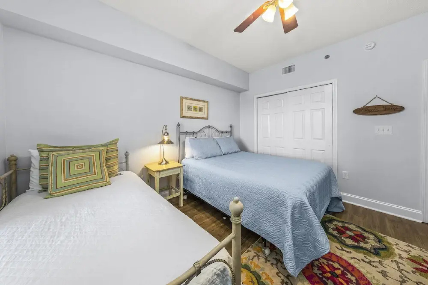 Palacio Condos by Hosteeva