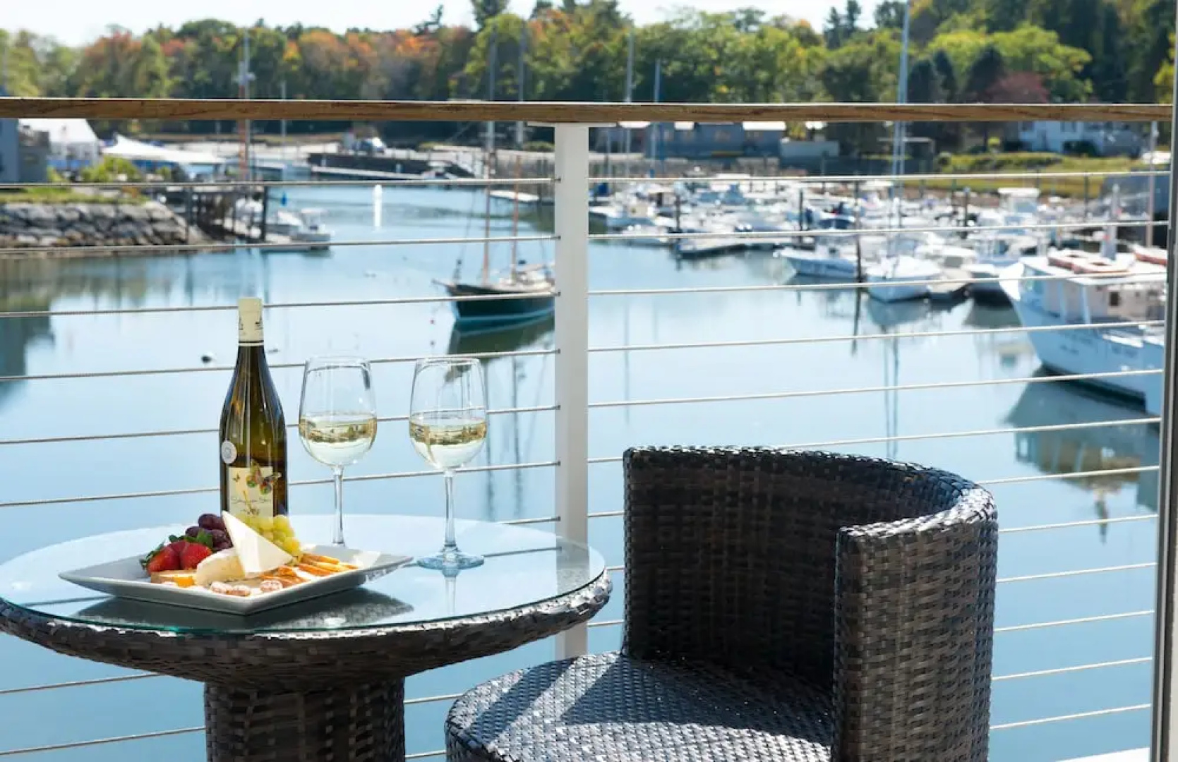 The Boathouse Waterfront Hotel & Marina