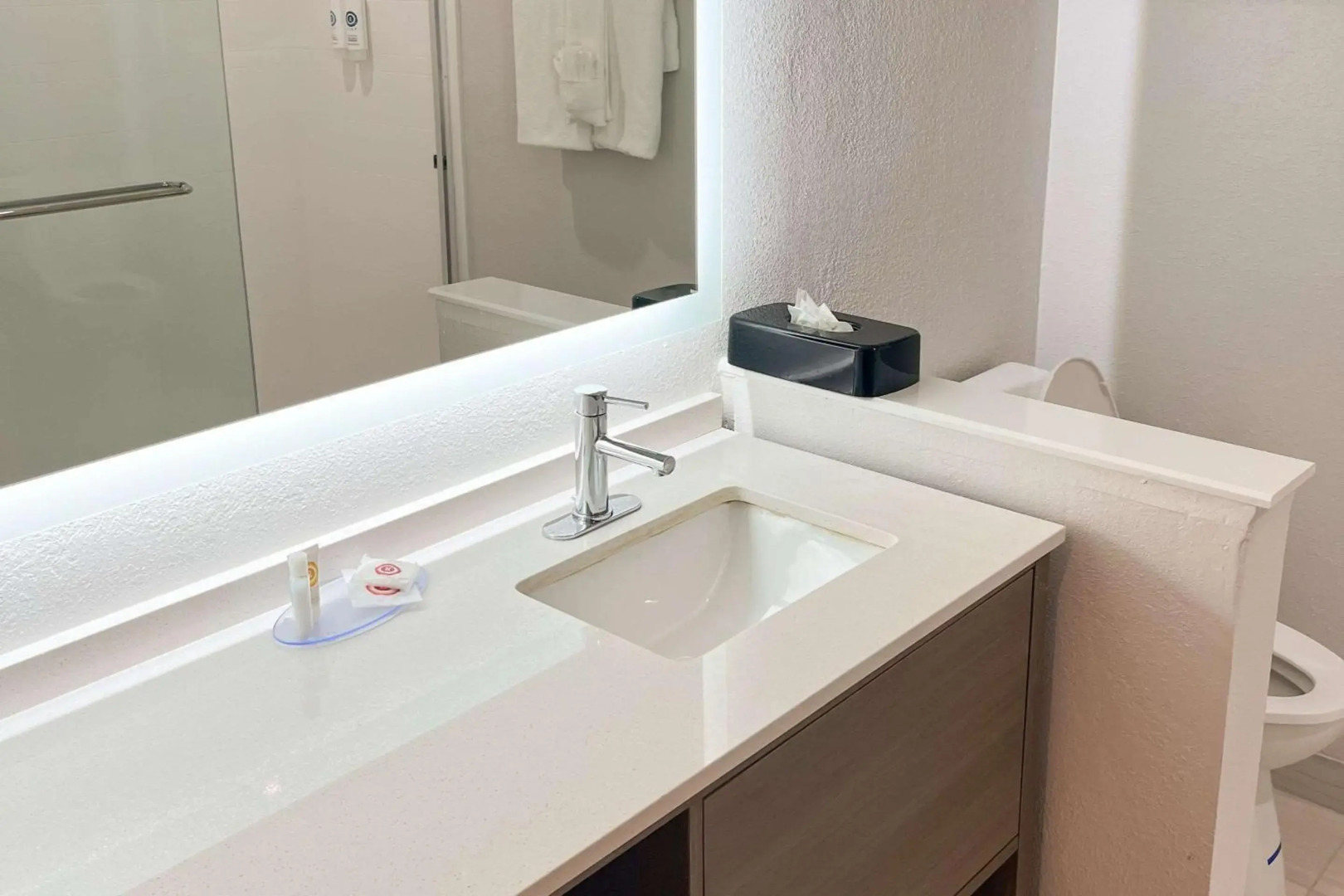 Comfort Suites Clearwater - Dunedin