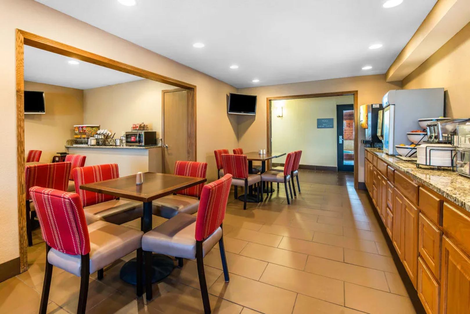 Comfort Inn & Suites North Hays Area