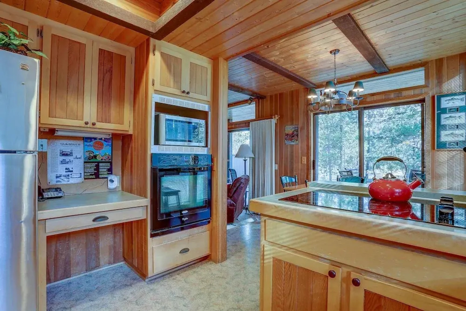 22 Rogue Home with Private Hot Tub, BBQ, and Game Room by RedAwning