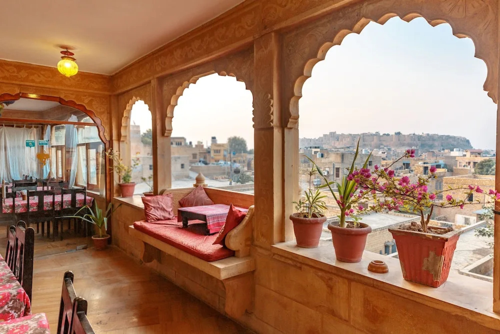 Vista Rooms at Patwa Haveli Road