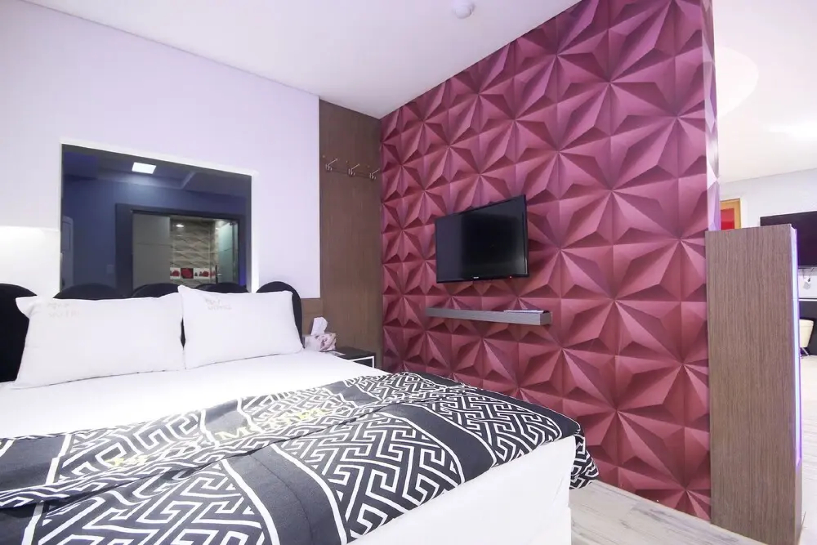 Gyeongsan Instar Hotel