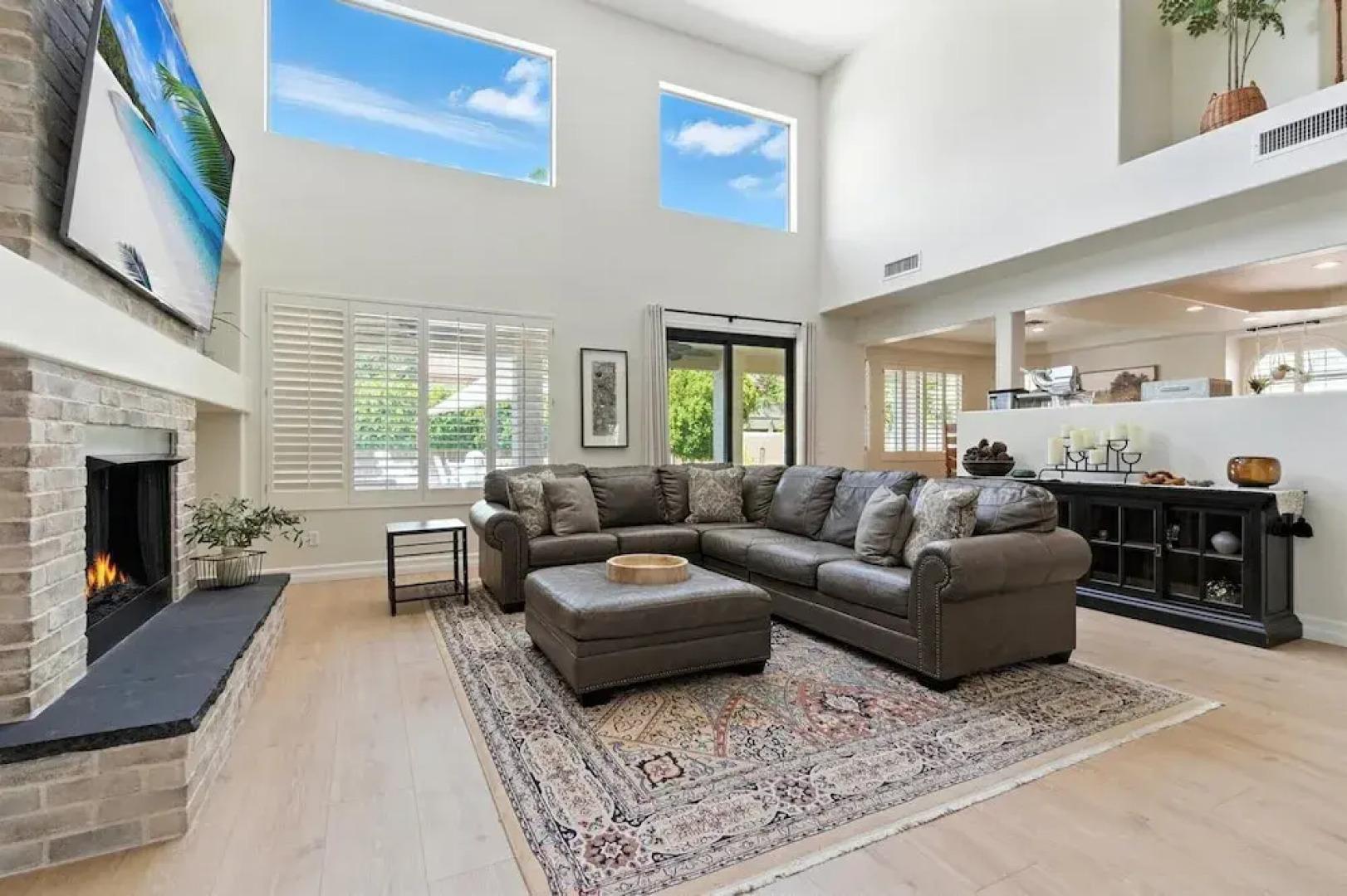 Splash Canyon - Splash Pad & Tons of Games - Gym