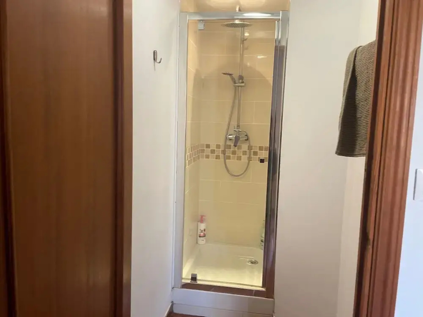 Lovely 10-bed Villa With Private Pool & Garden