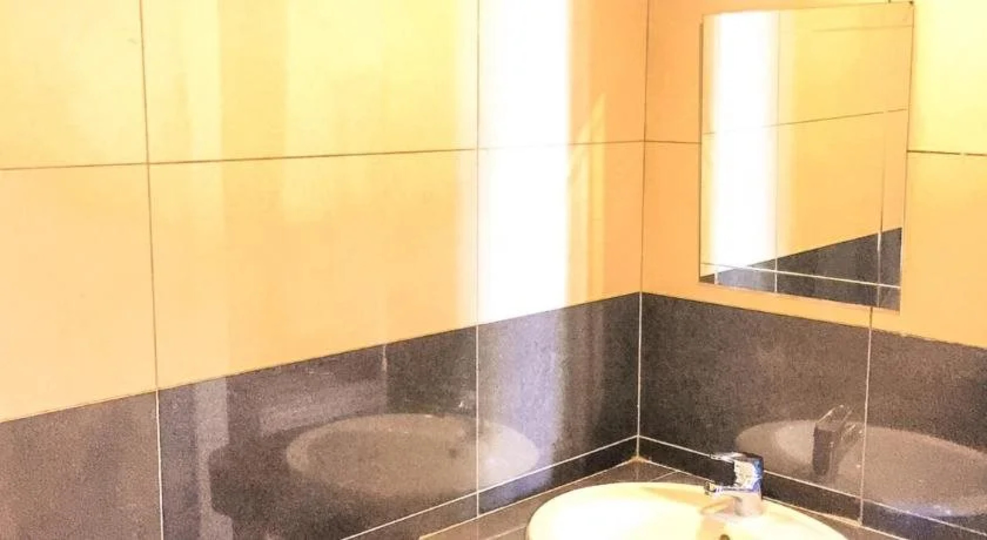 OYO 89945 Marine Bay Hotel