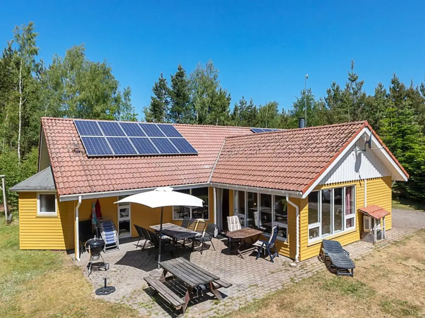 10 Person Holiday Home in Hojslev-by Traum
