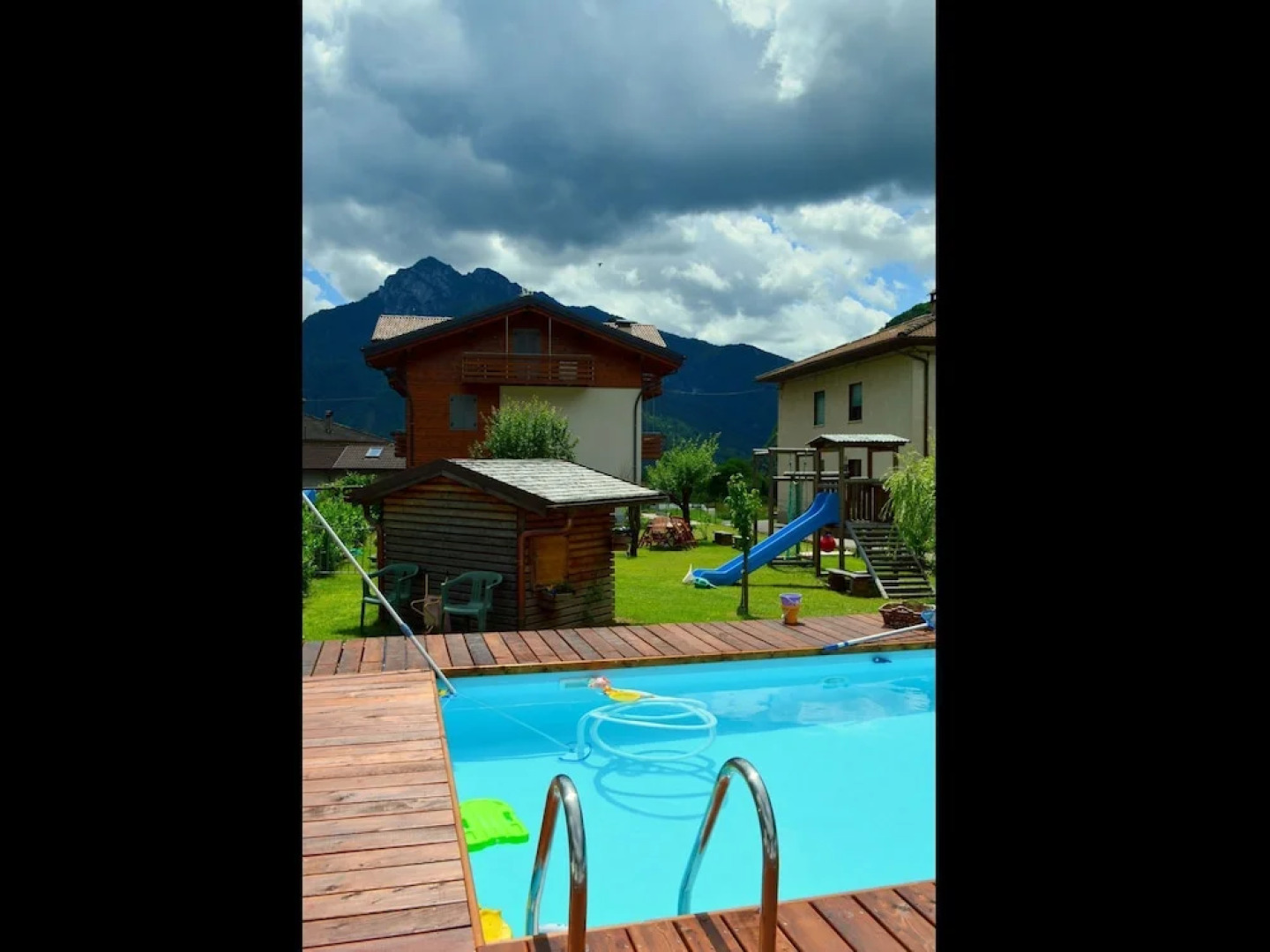 Peaceful Holiday Home in Enguiso With Swimming Pool