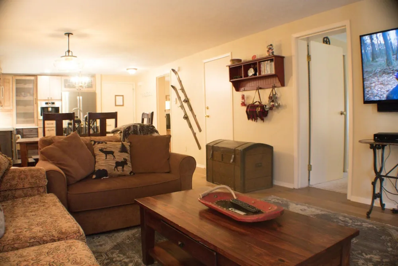 Chateaux Condominiums By Crested Butte Lodging
