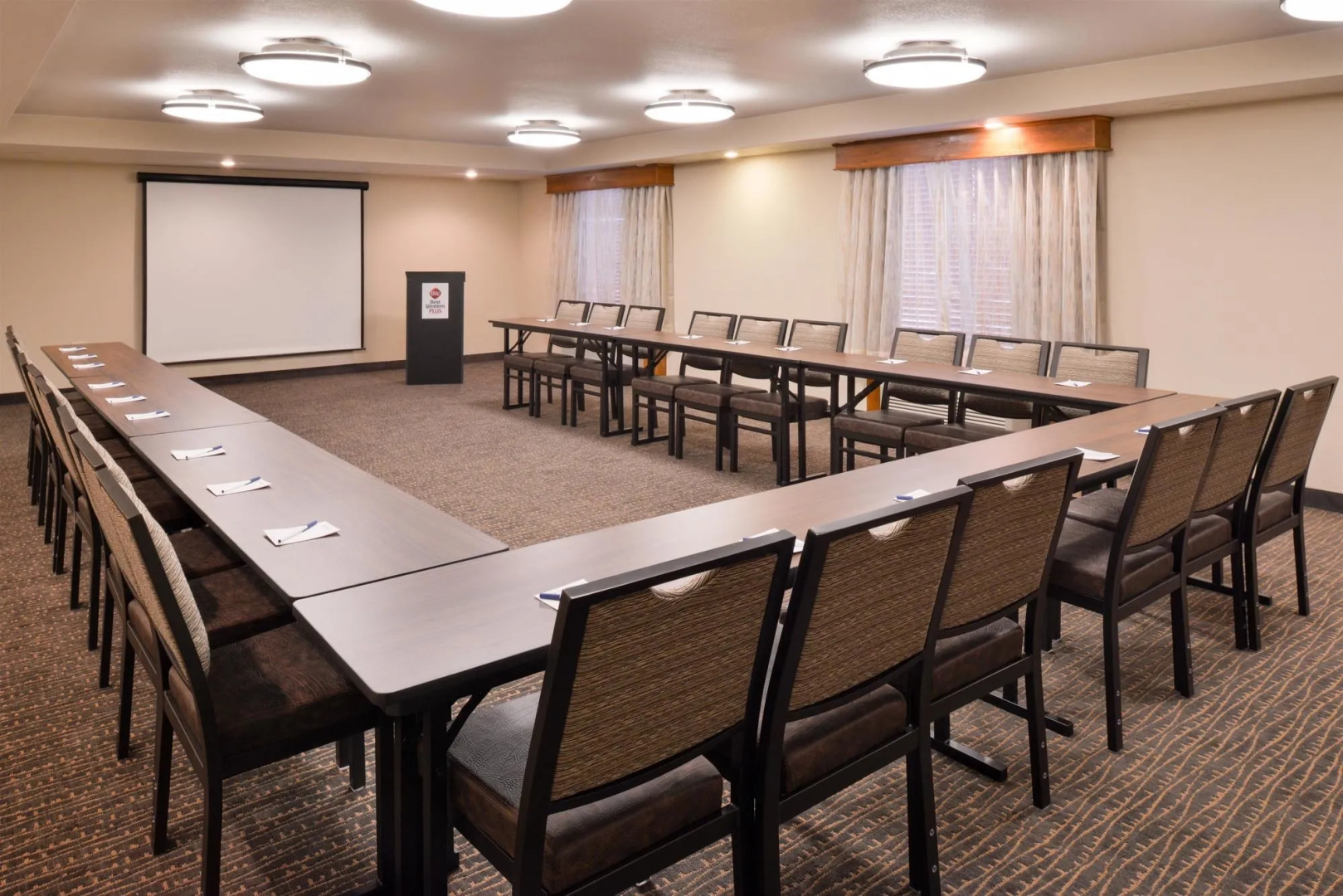 Best Western Plus Sidney Lodge