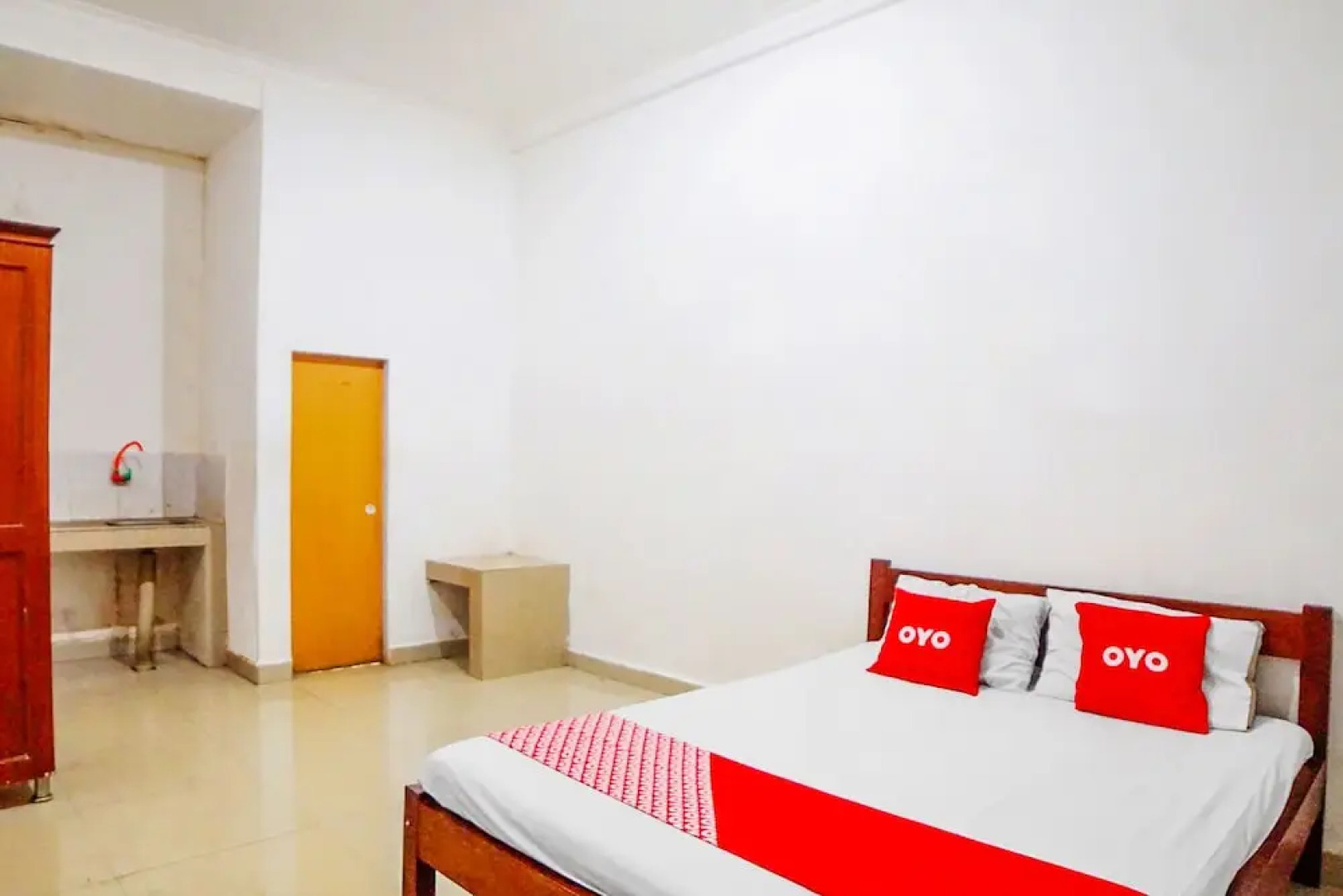 Sanina Residence by Oyo