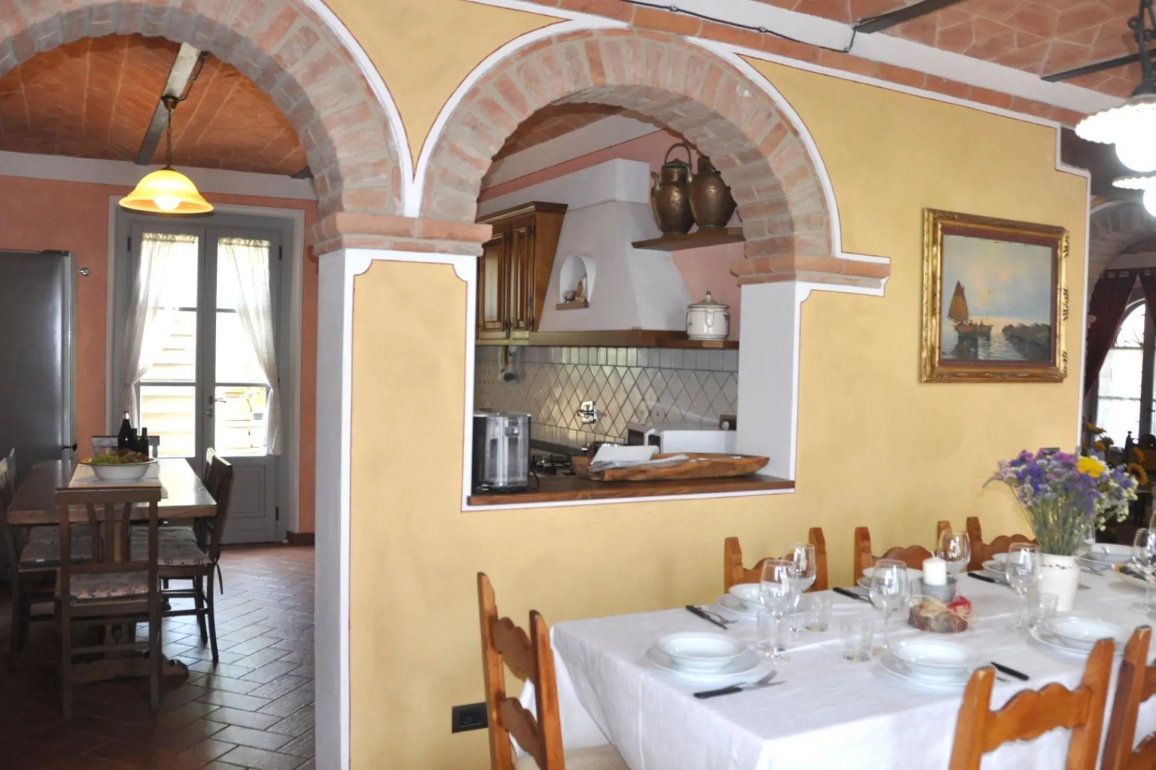 Beautiful villa sleeps 8 with private garden and pool-VILLA AGRIROSA