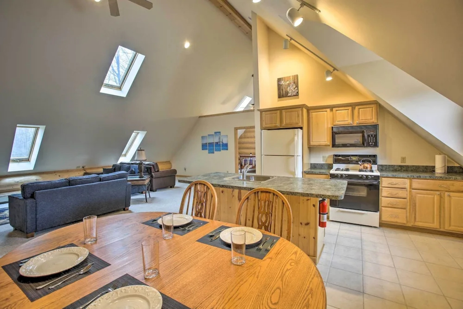 14 Mi to Slopes: Lodge on 104 Acres in Boyne City