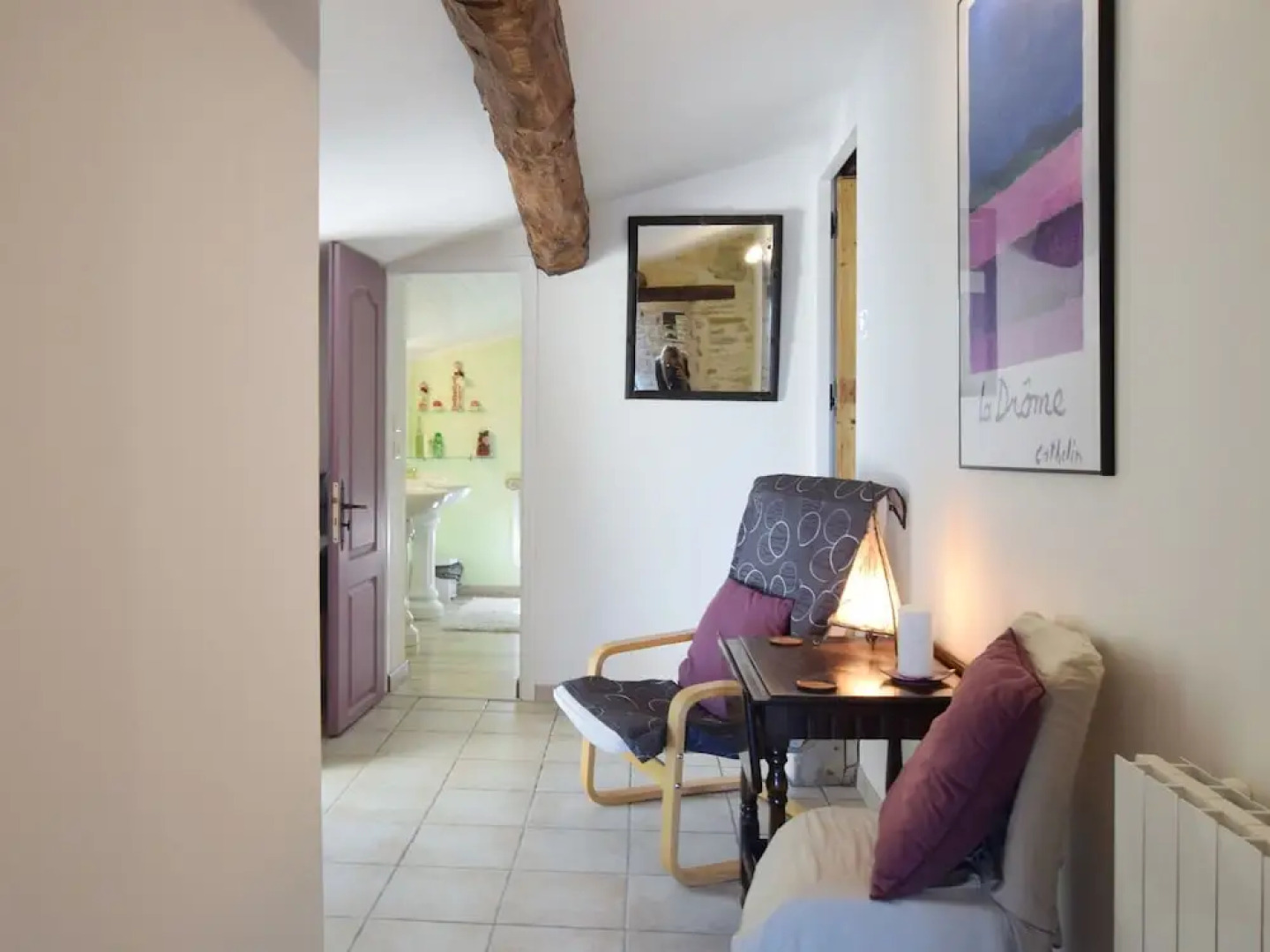 Characteristic Appartement With Swimming Pool, Completely Renovated