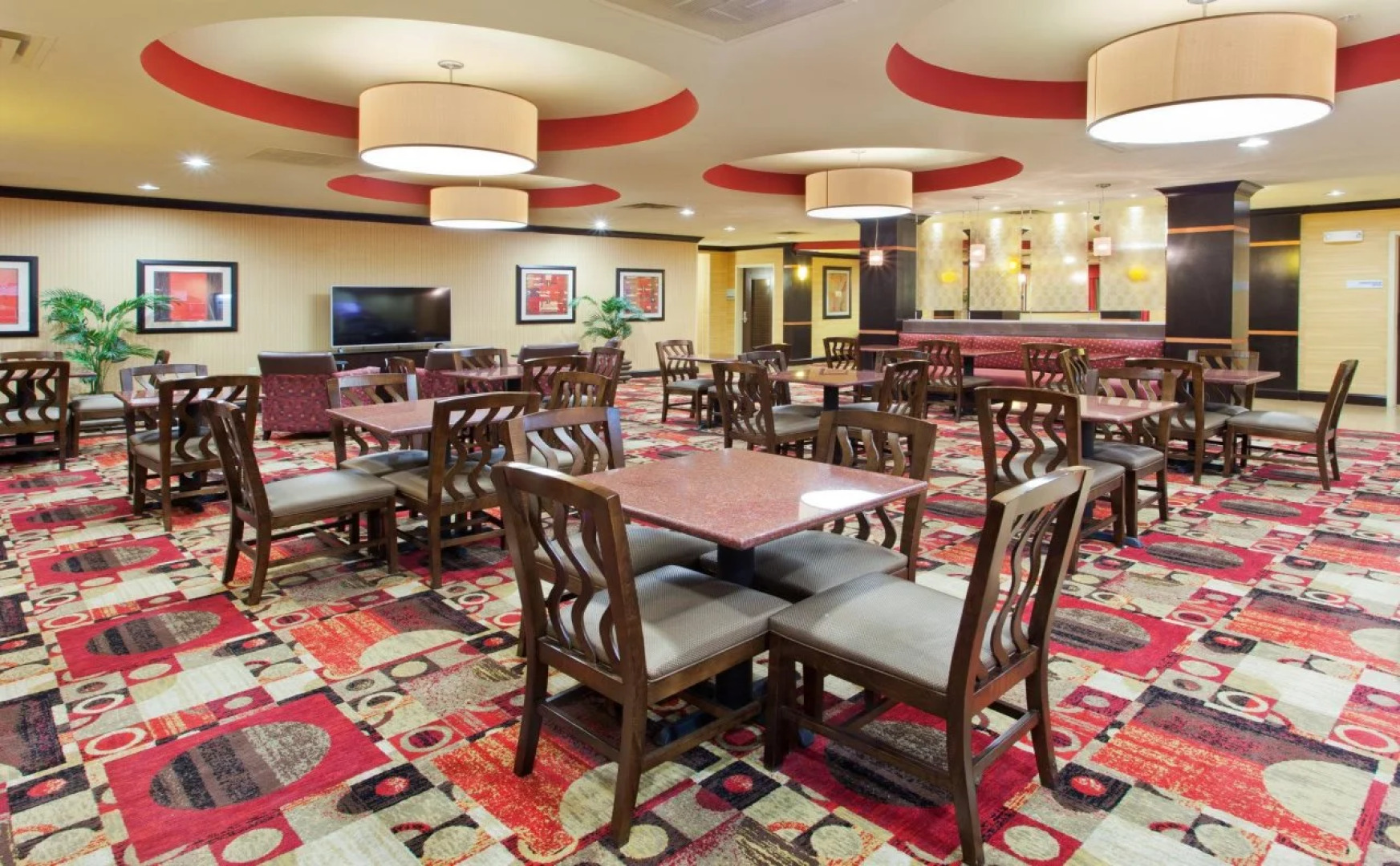 Holiday Inn Express & Suites Rome-East by IHG