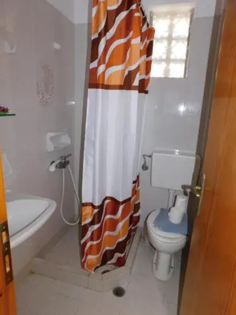 To Spiti Tis Eirinis