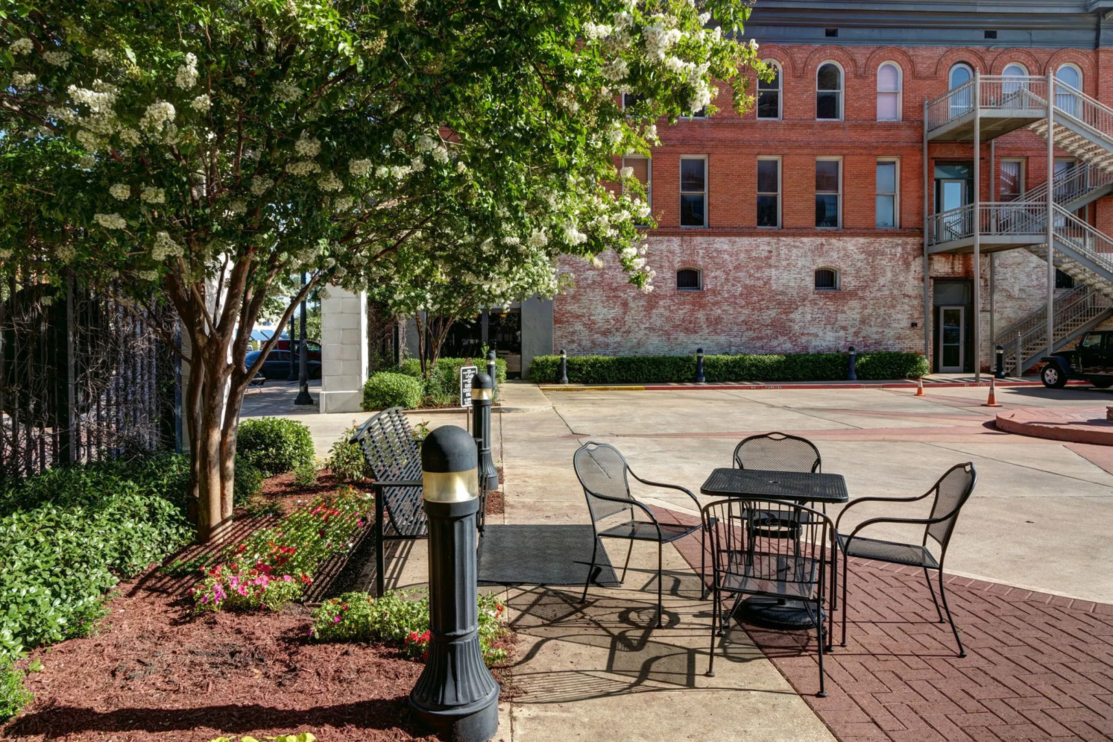 The Lasalle Hotel, Bryan College Station, A Tribute Portfolio Hotel