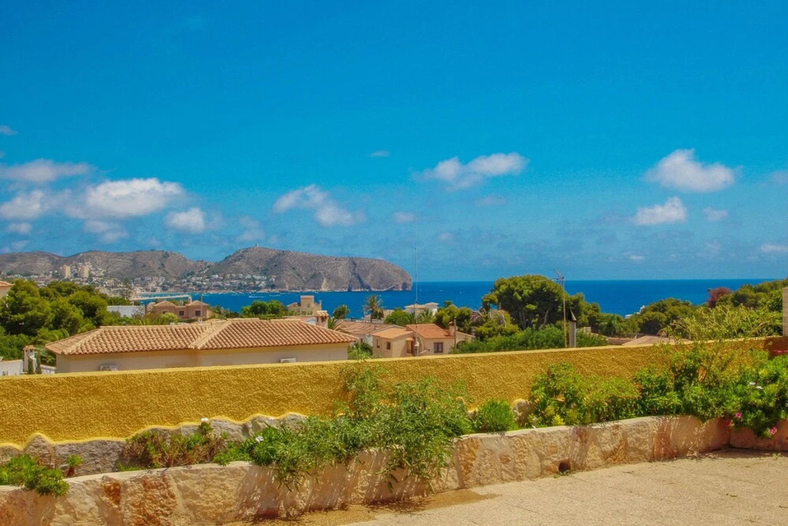 Devesa - sea view villa with private pool in Moraira