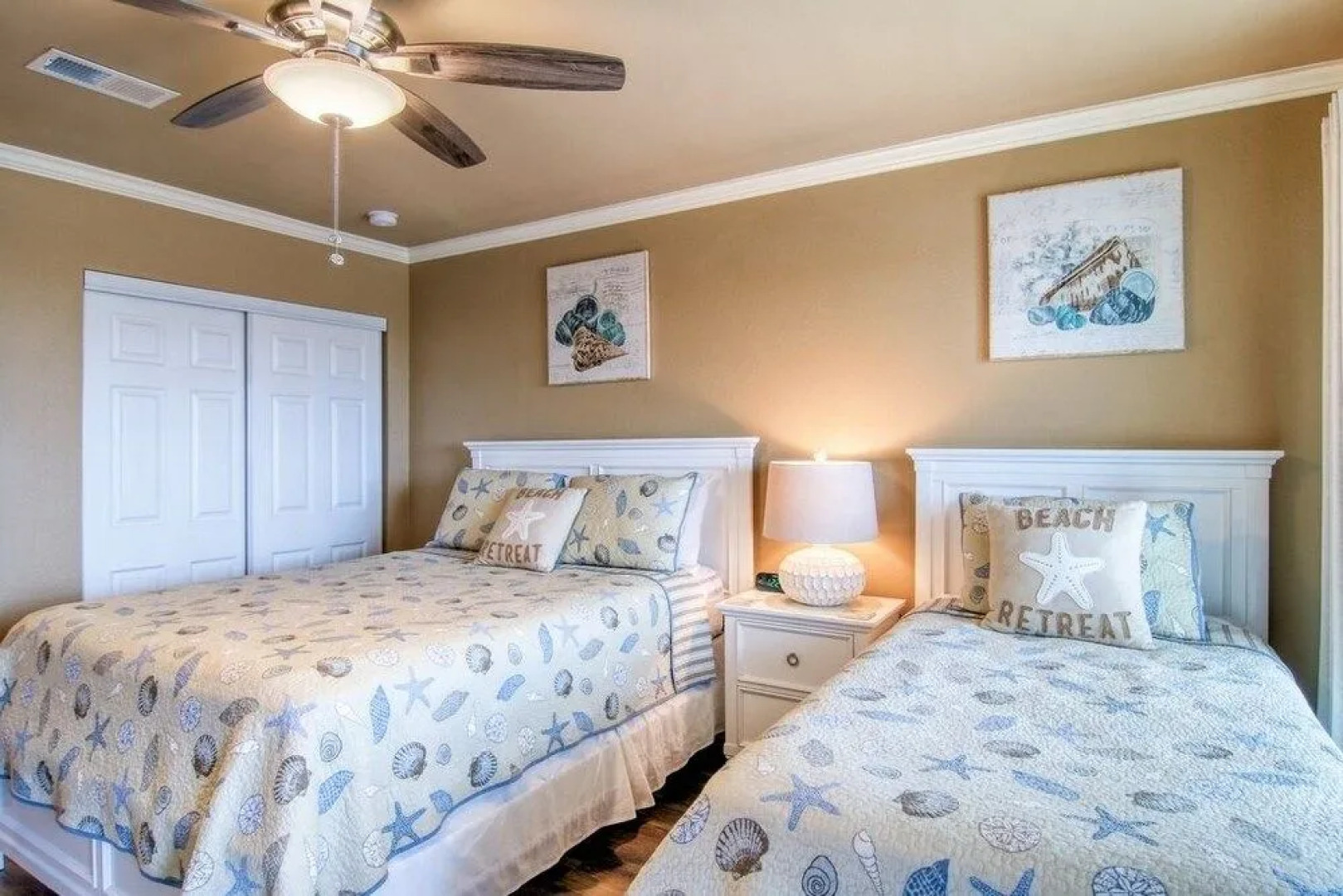 Footprints In The Sand - 2 Br Condo