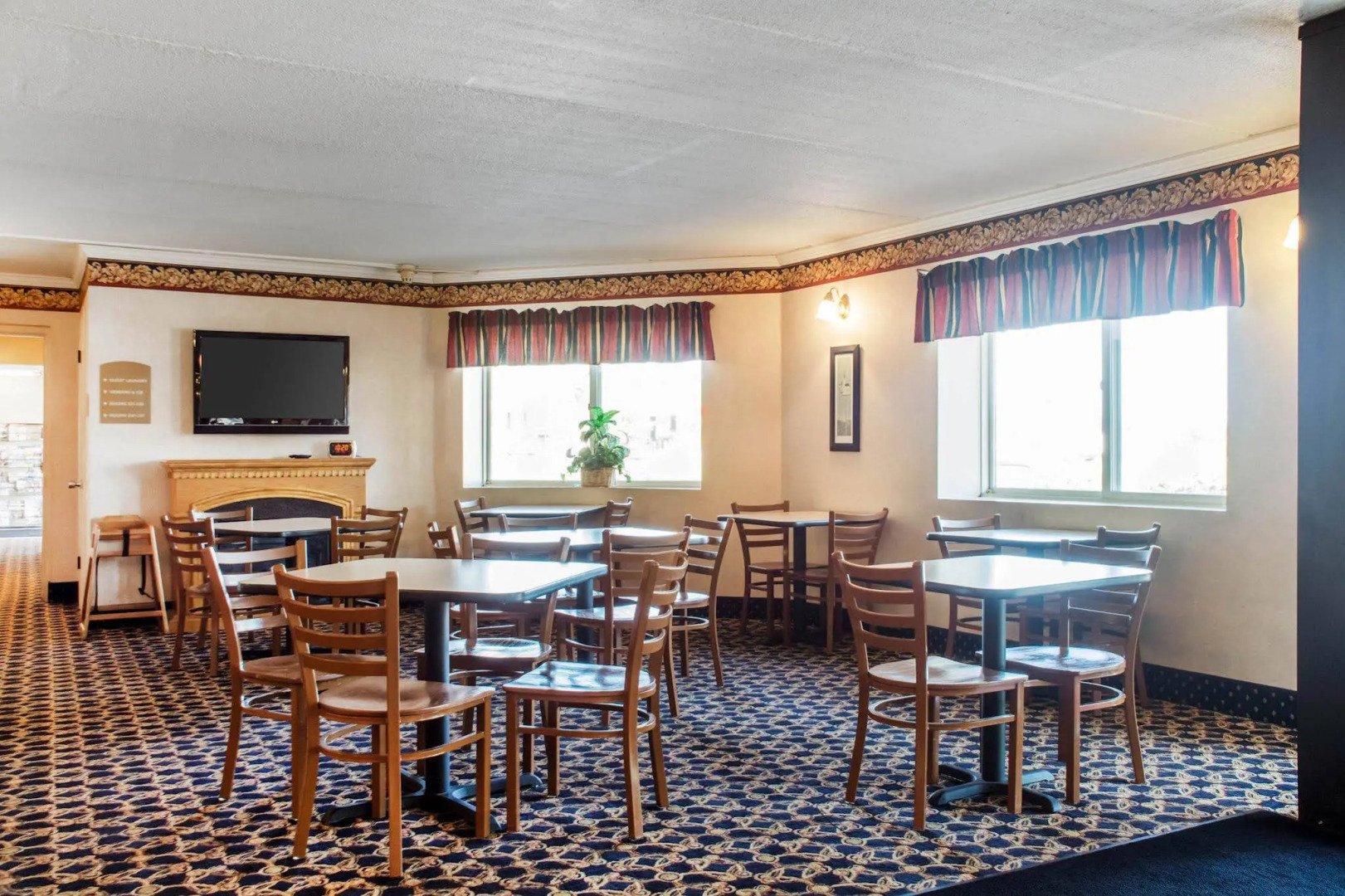 Econo Lodge Darien Lakes