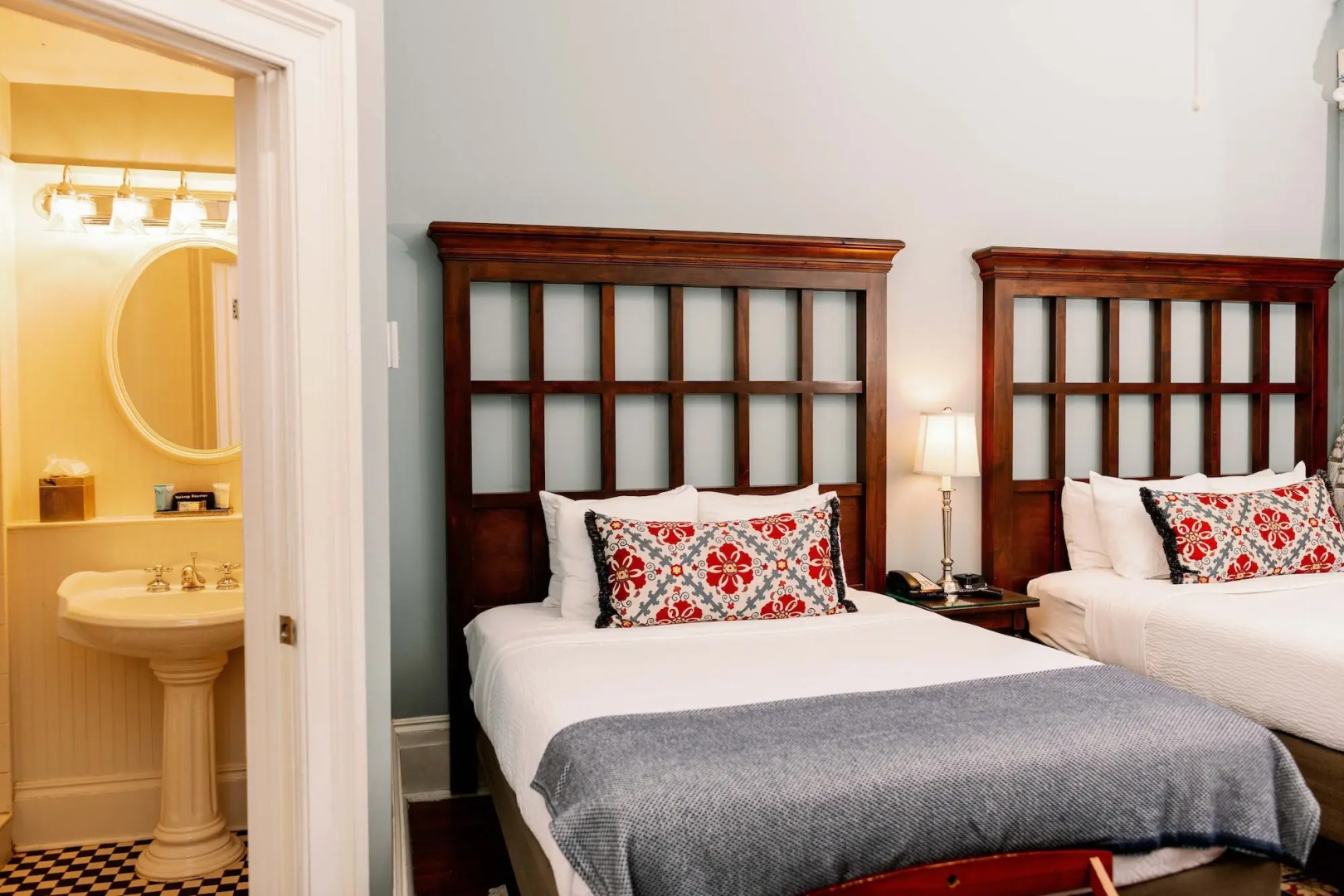 The Marshall House, Historic Inns of Savannah