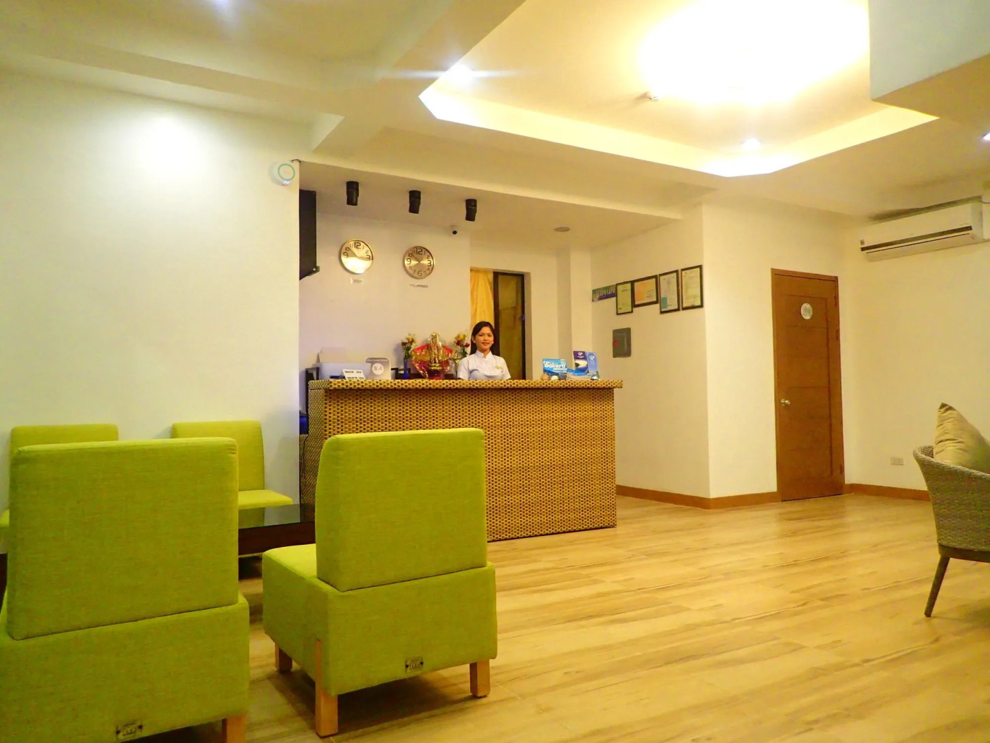 Aozora Seaside Mactan