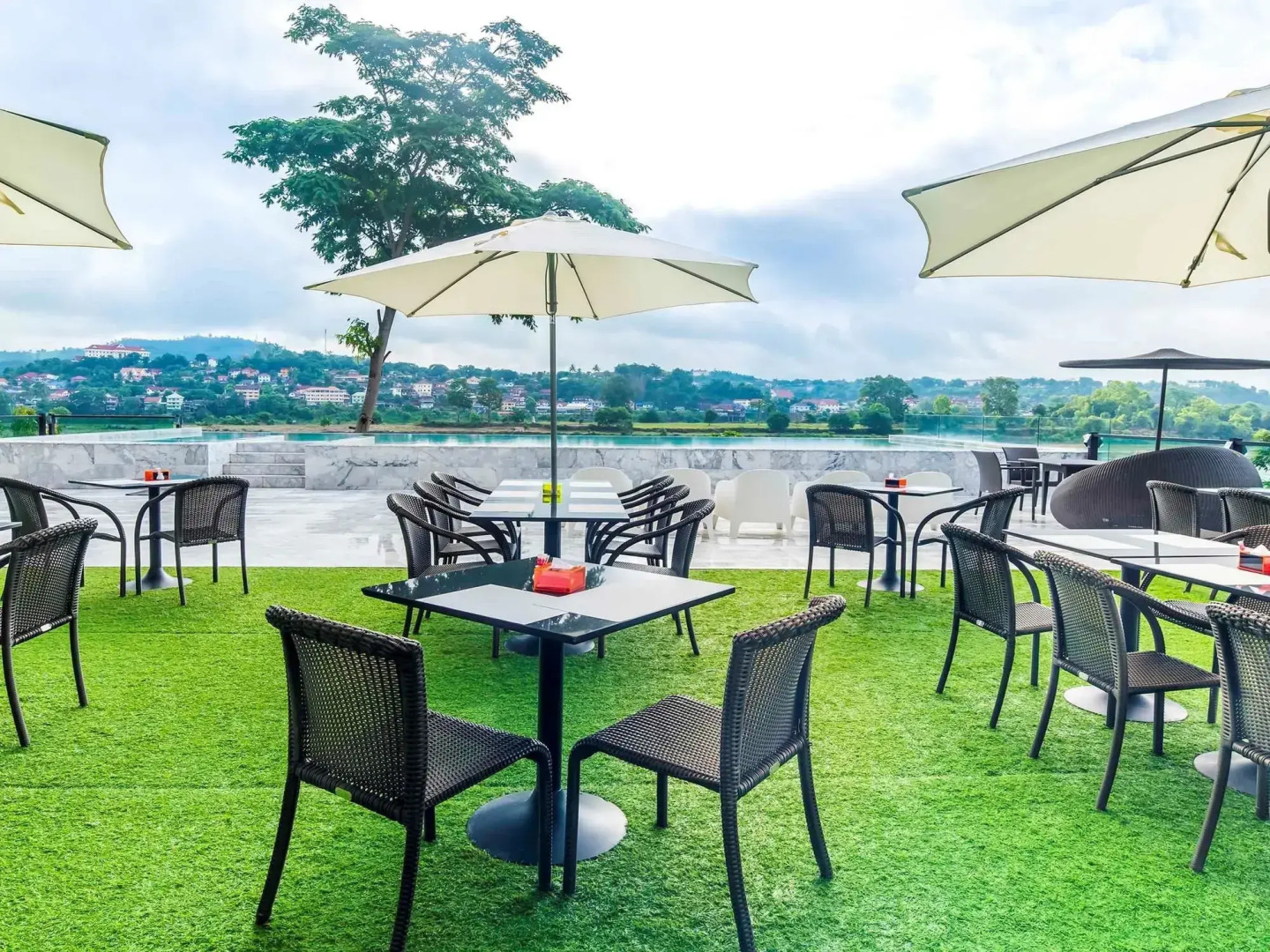 Chiangkhong Teak Garden Riverfront Onsen Hotel