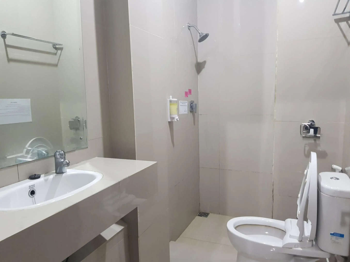 Capital O 93263 Linge Land Hotel