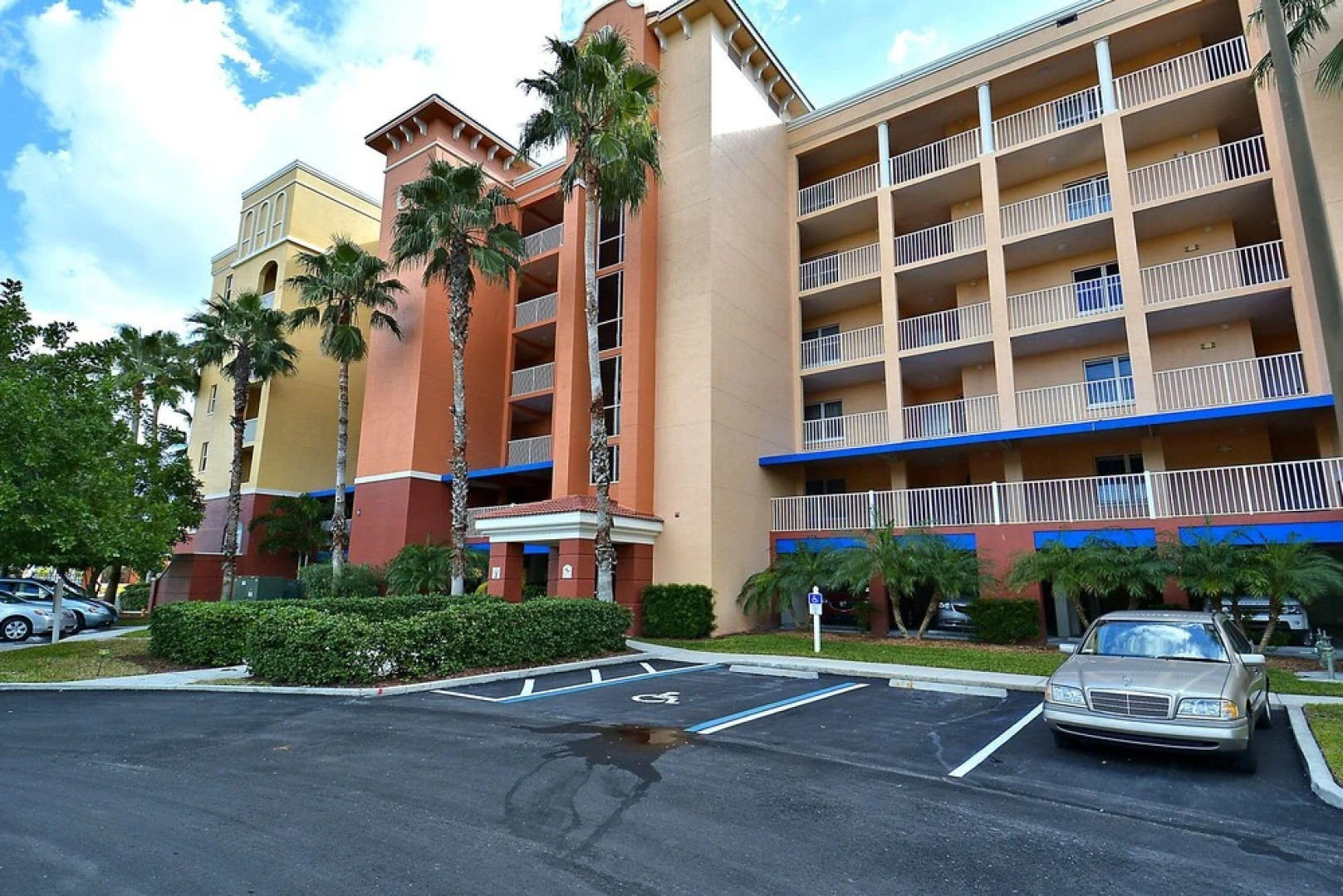 Tides 636 Luxurious Pools/Hot Tubs/Grills-Top Floor Gulf Views