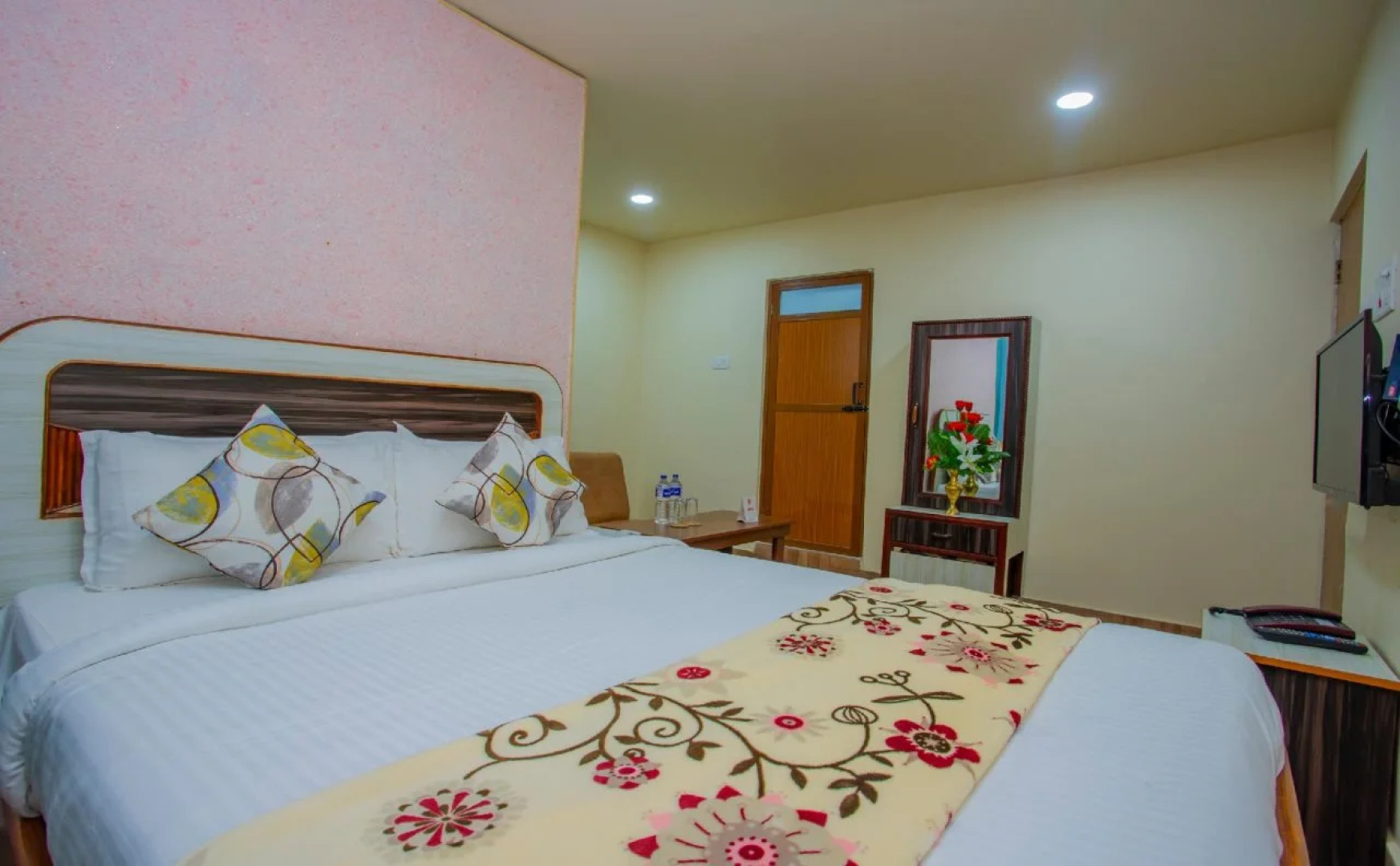 Hotel Utsav By OYO Rooms