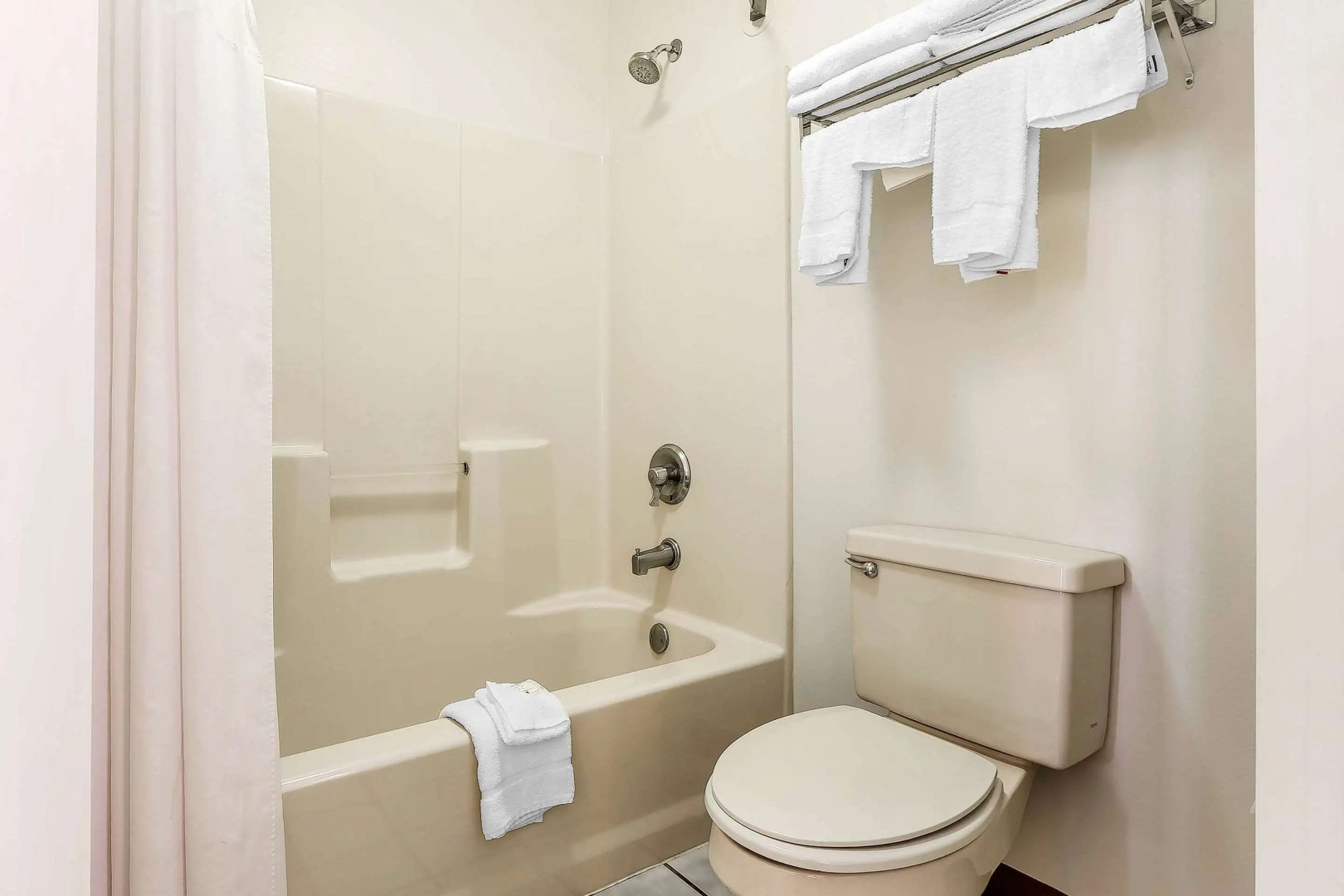 Quality Inn Gallatin - Nashville Metro