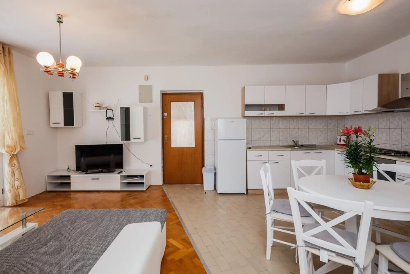 A1 - apt w. the sea View, two Terraces and Garden