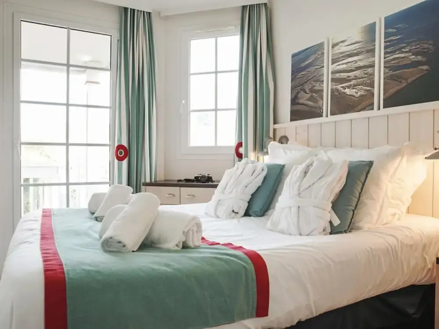 Flat on the Beach With Pool in Le Crotoy