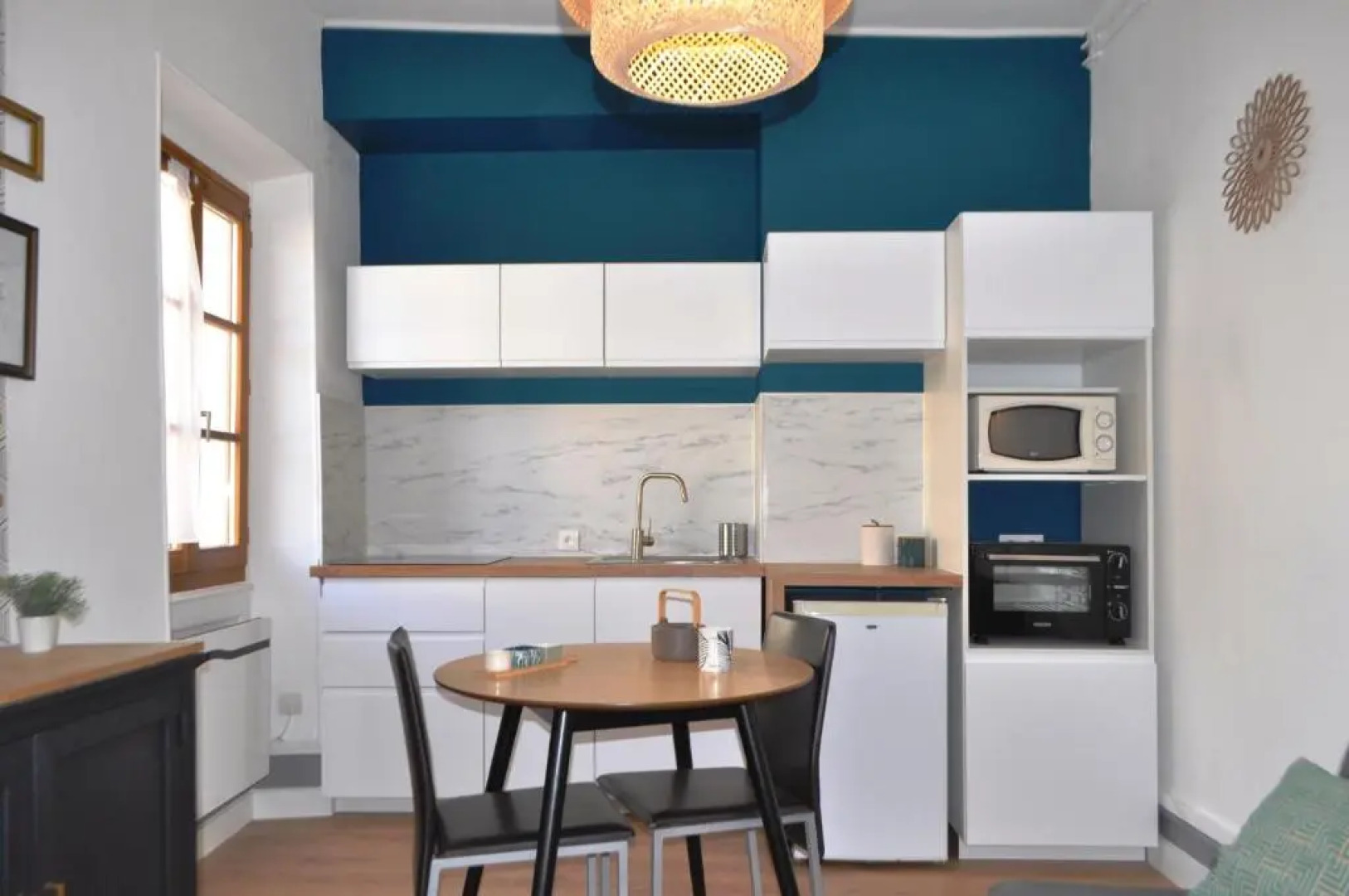 SEJOURAIXLESBAINS - Appartements Confidence hyper centre calme