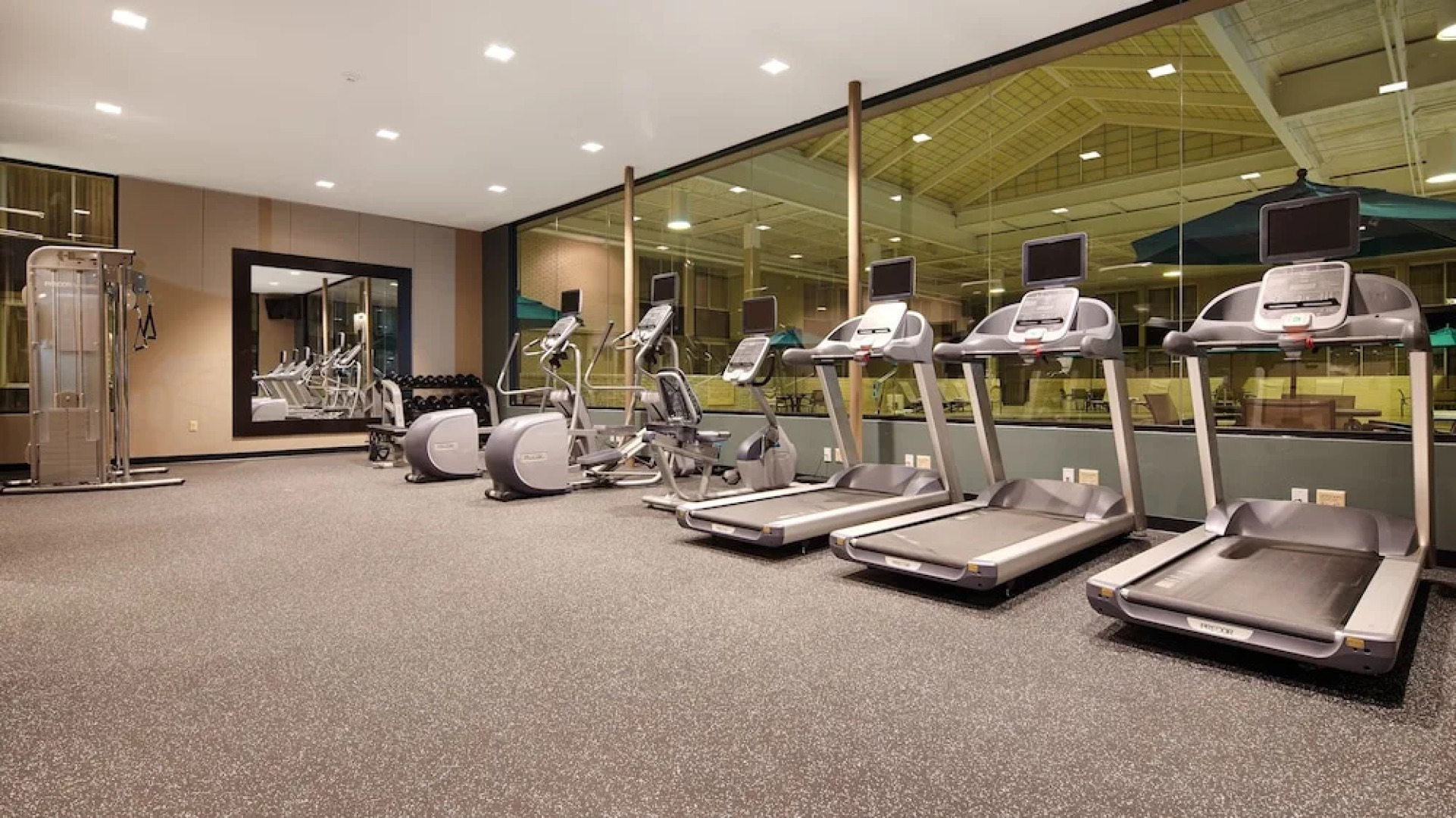 Holiday Inn KINGSTON