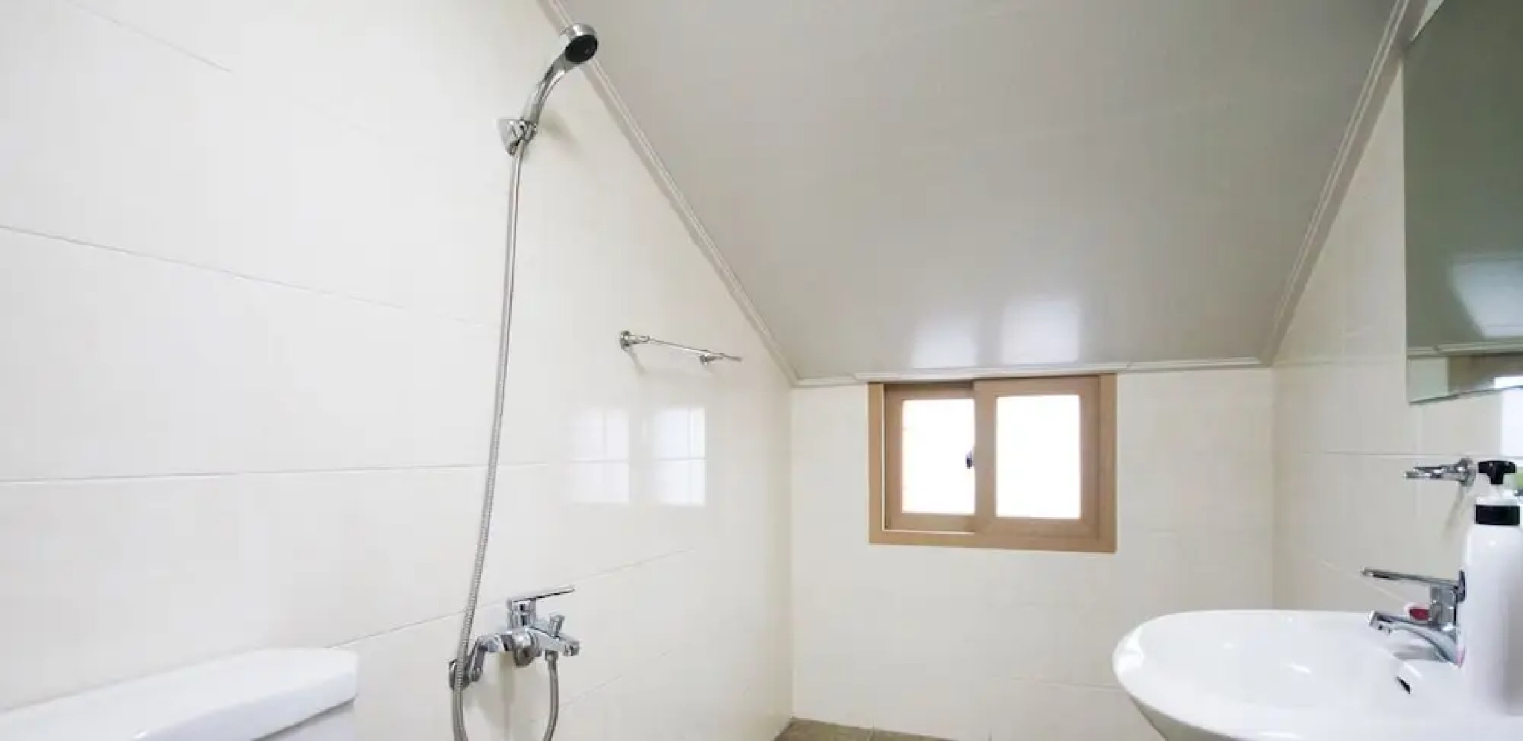 Sanchung Nari Flower Pension