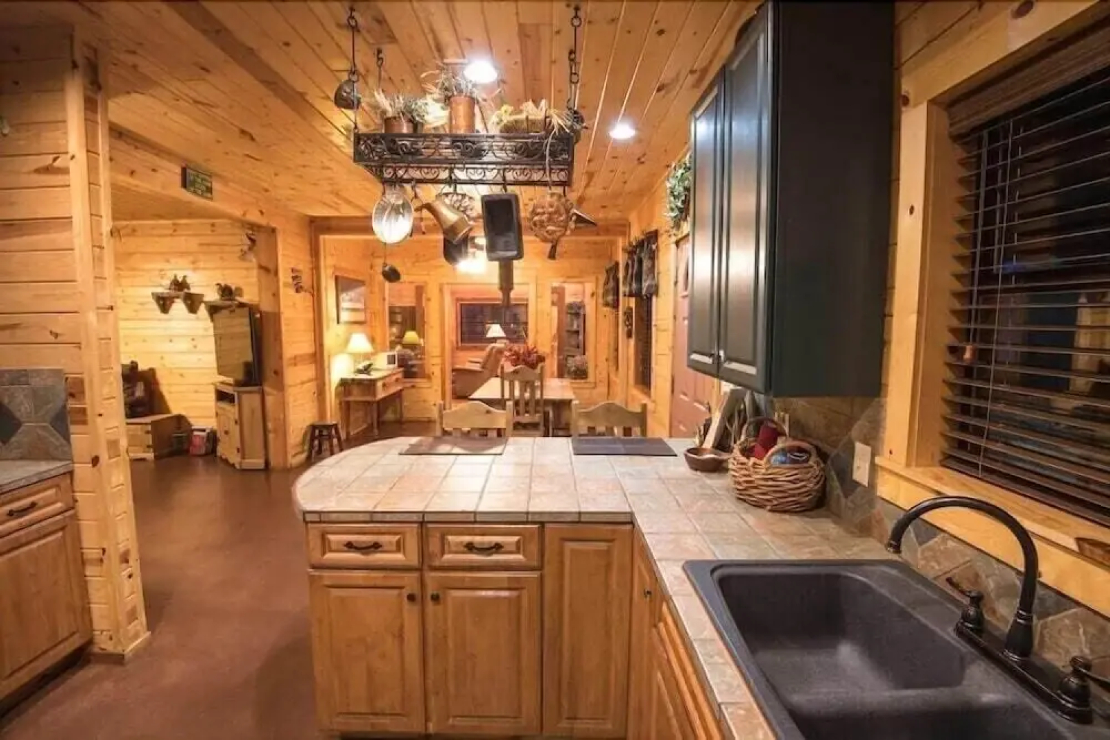Antlers Lodge - 3 Br Cabin
