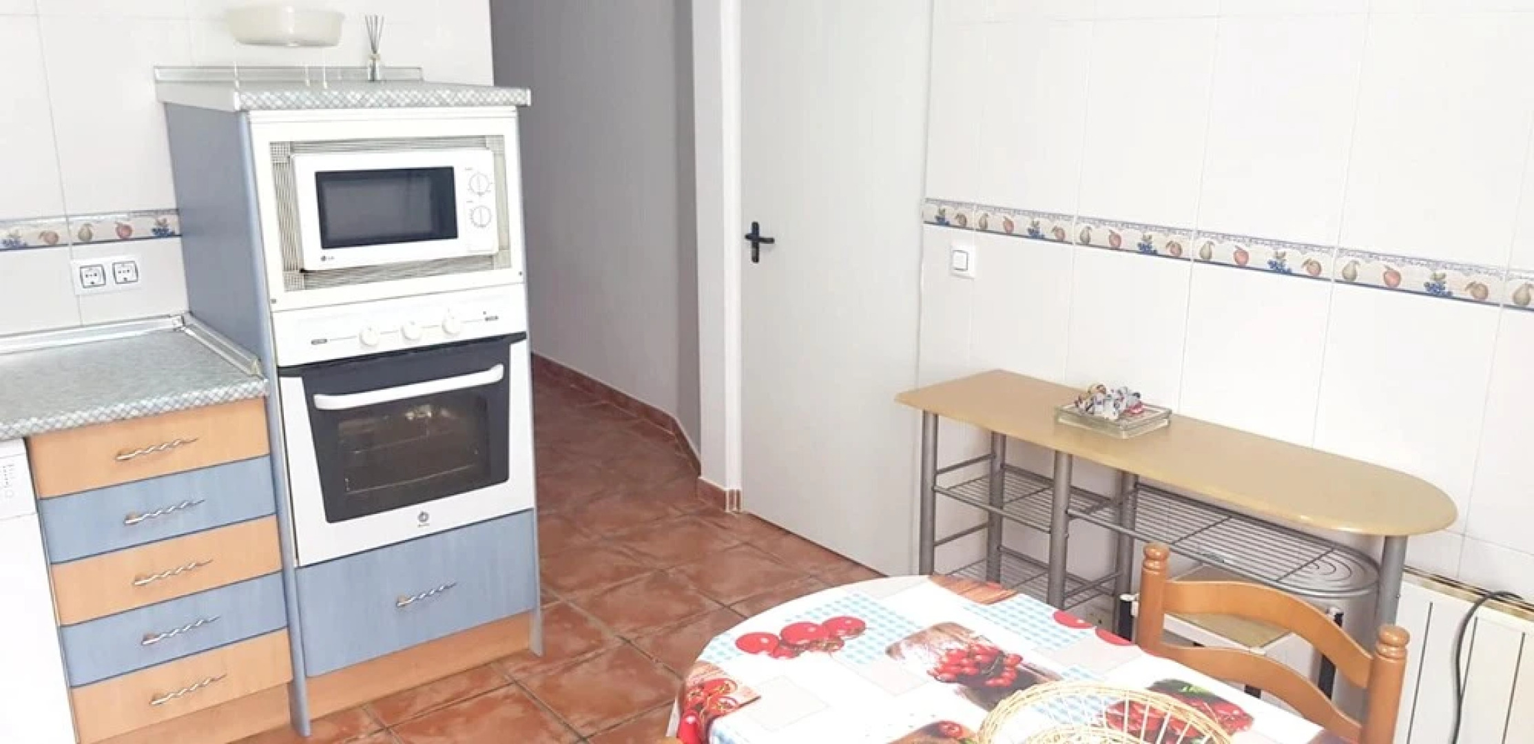 House With one Bedroom in Coslada, With Wonderful City View, Terrace and Wifi
