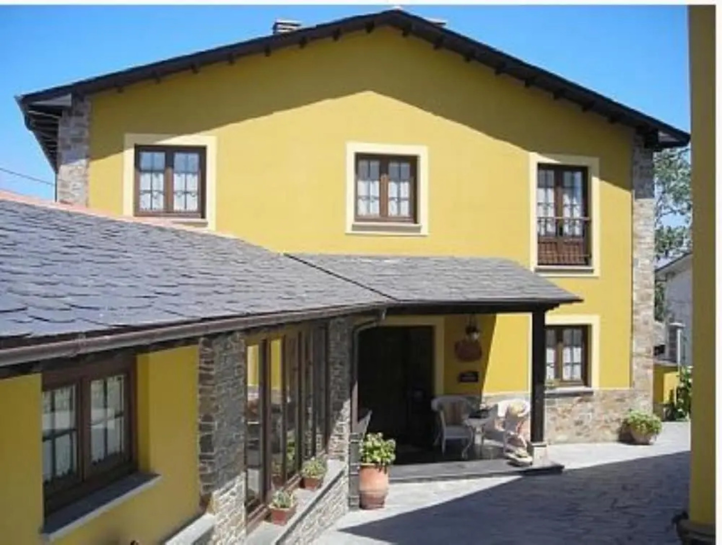 100012 -  Apartment in Navia