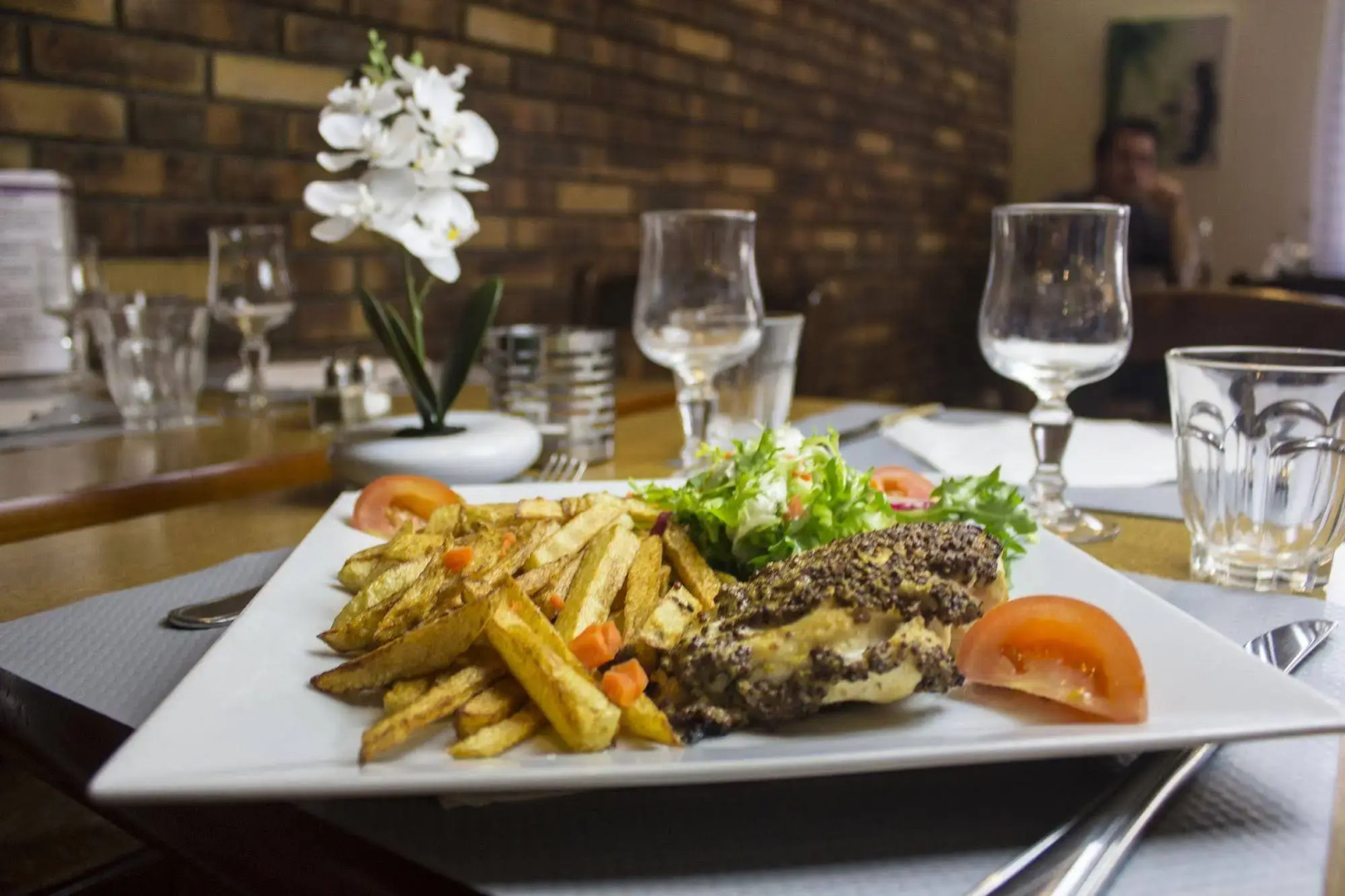 Hotel Inn Design Bourges Resto Novo