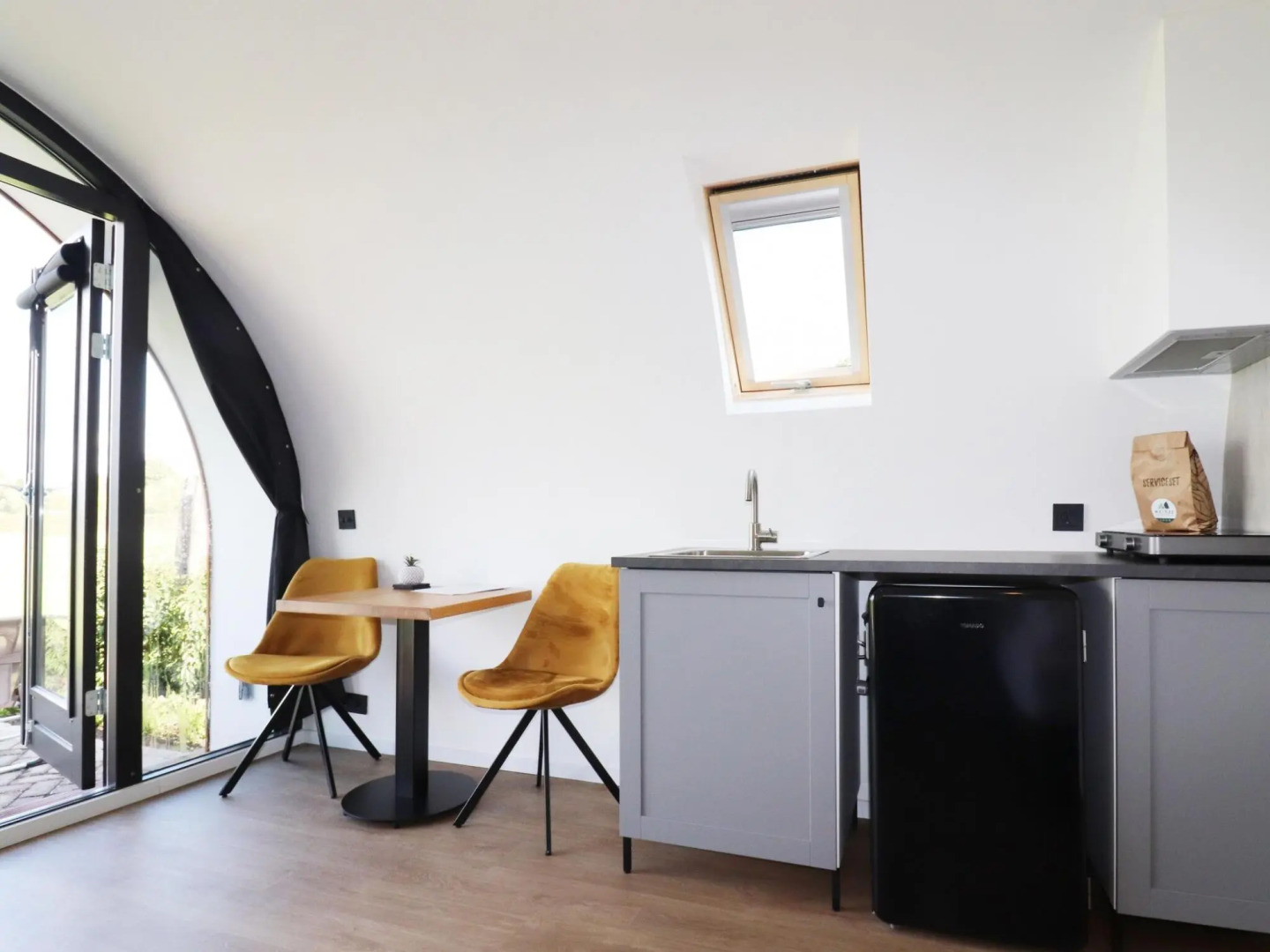 Unique Nature Lodge With Unobstructed View