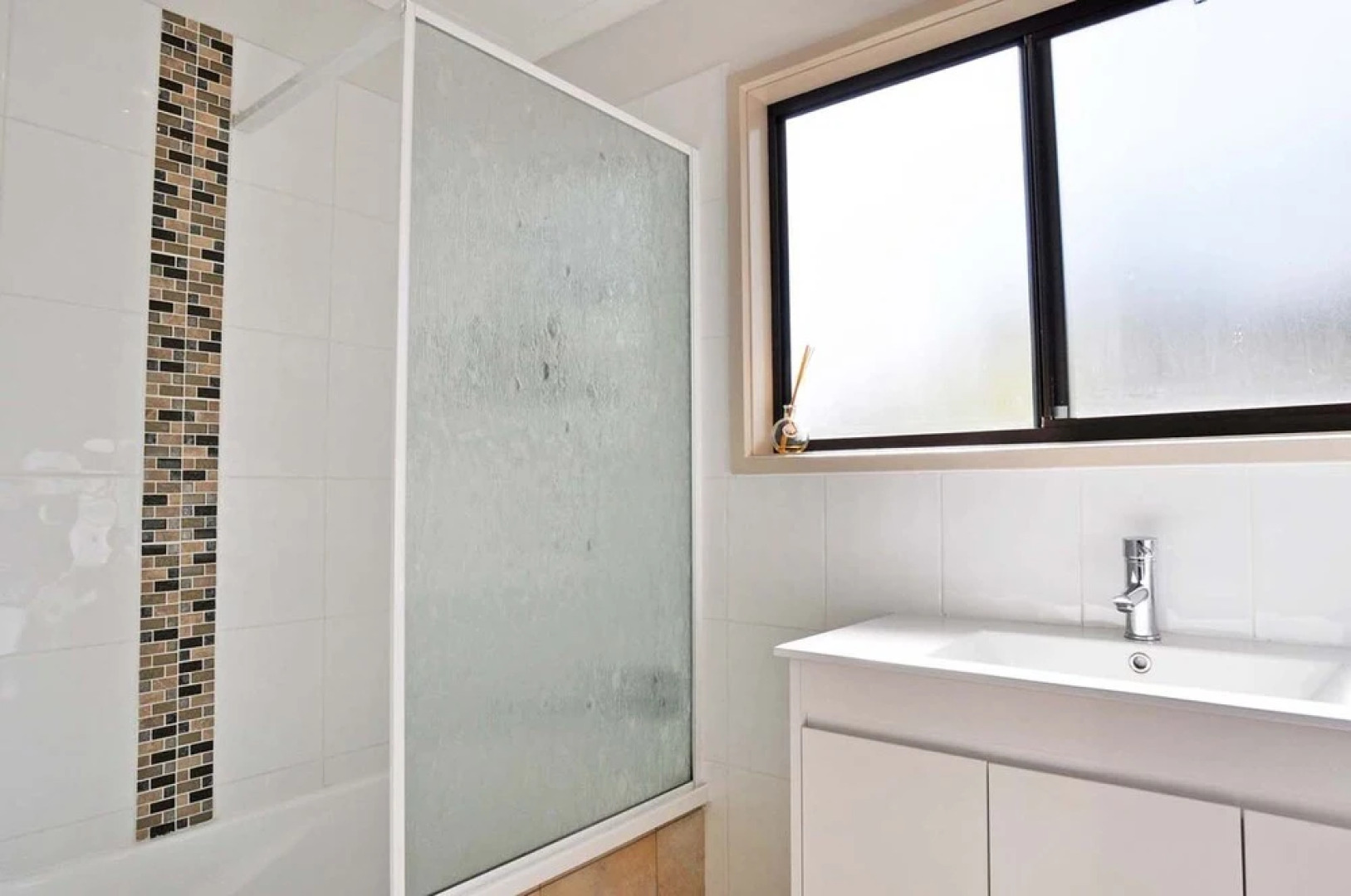 Aqua Escape On Anderson - Free Wifi - Pet Friendly (Outside Only)