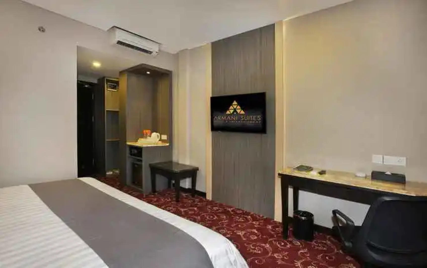 pyramid suites Hotel
