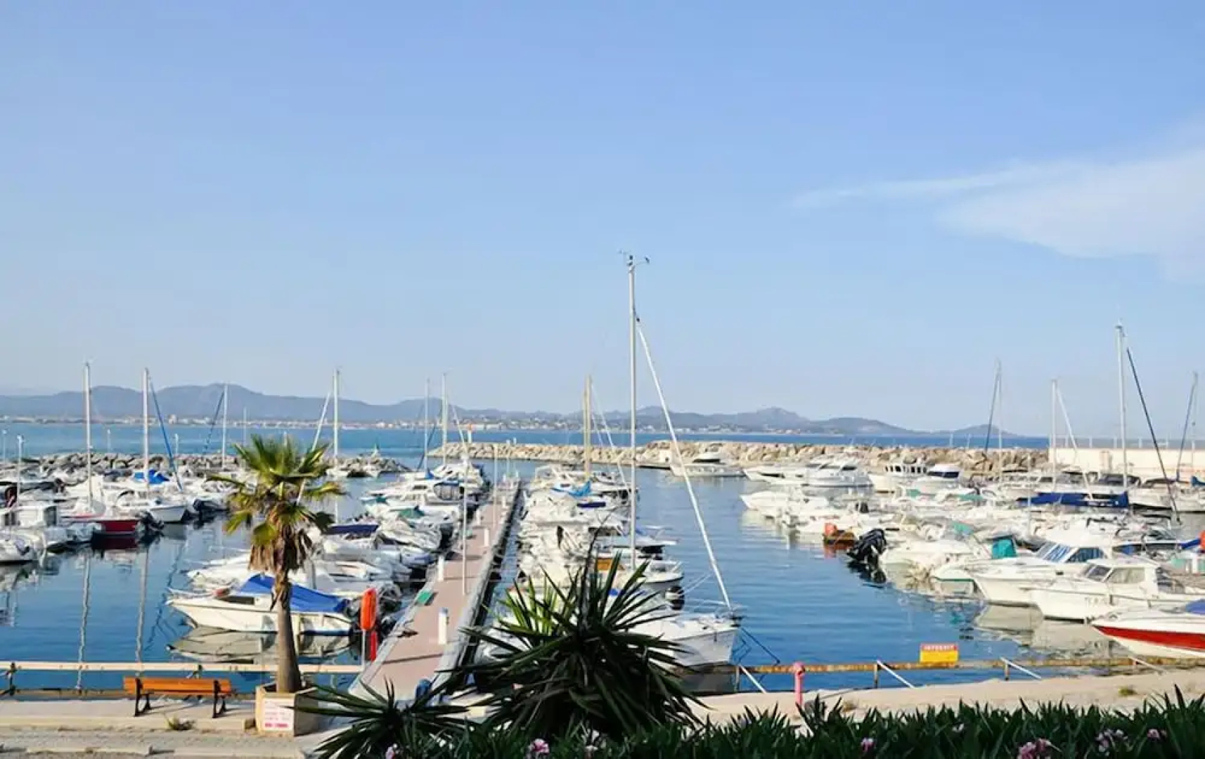 Escale au soleil Hôtel et Appartement